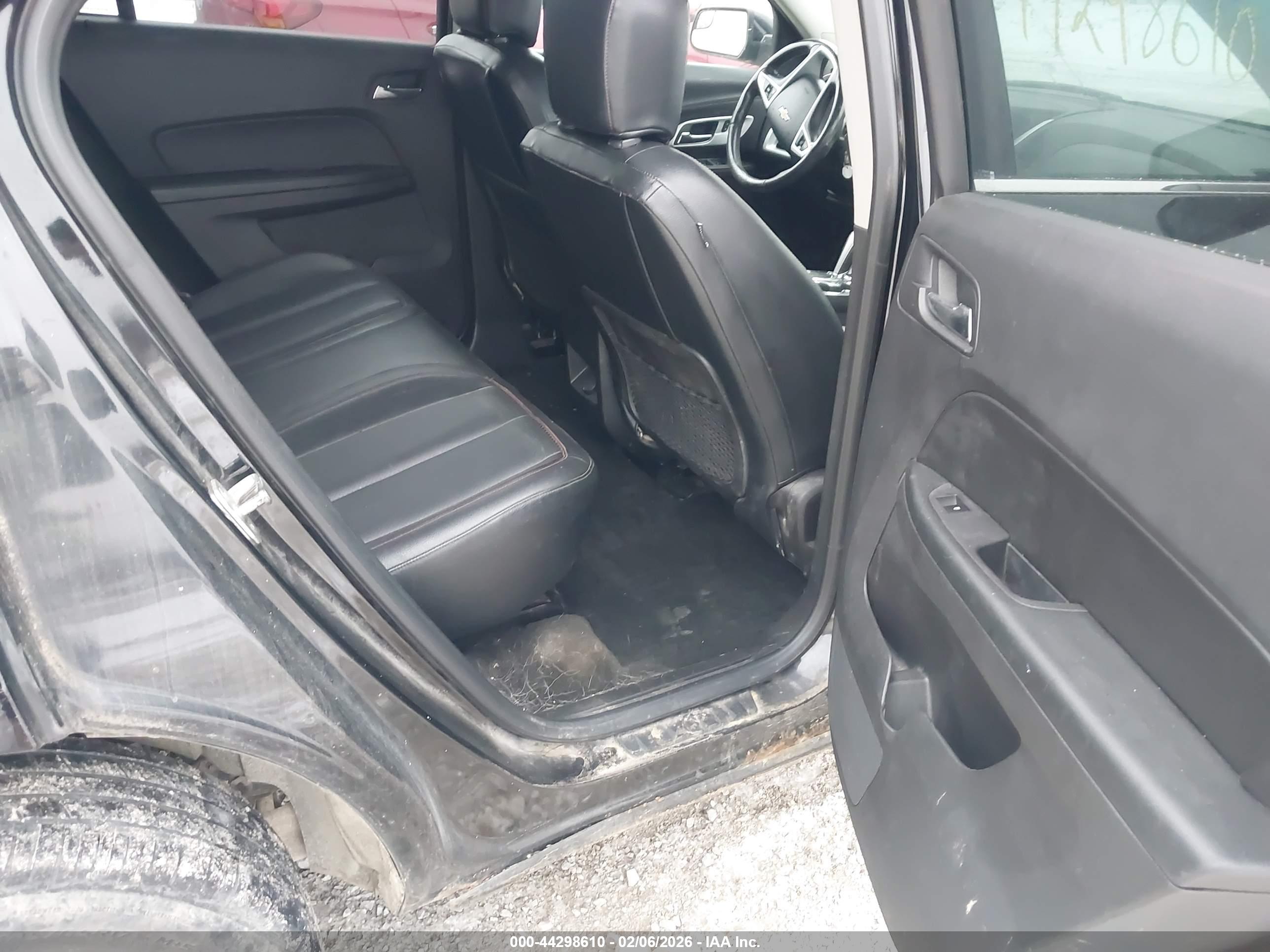 CHEVROLET EQUINOX image 8
