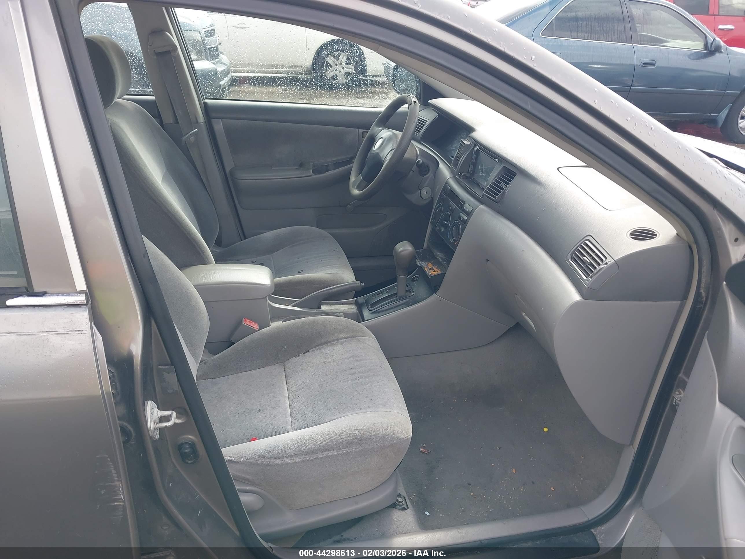 TOYOTA COROLLA image 5