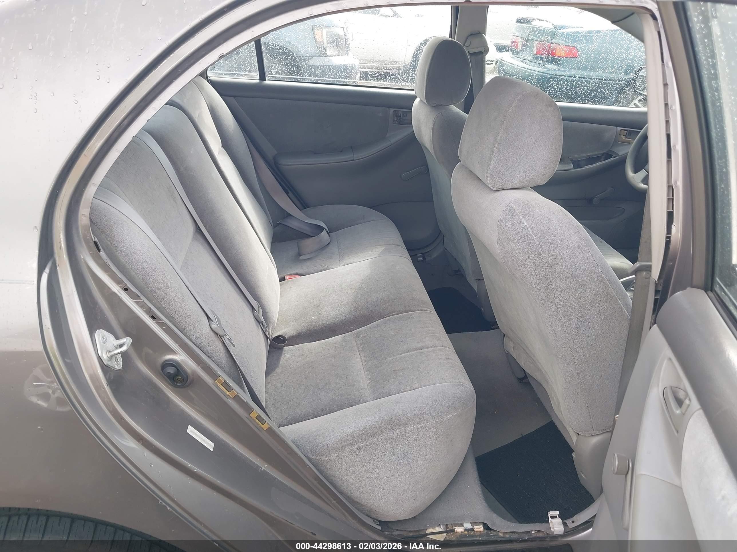 TOYOTA COROLLA image 8