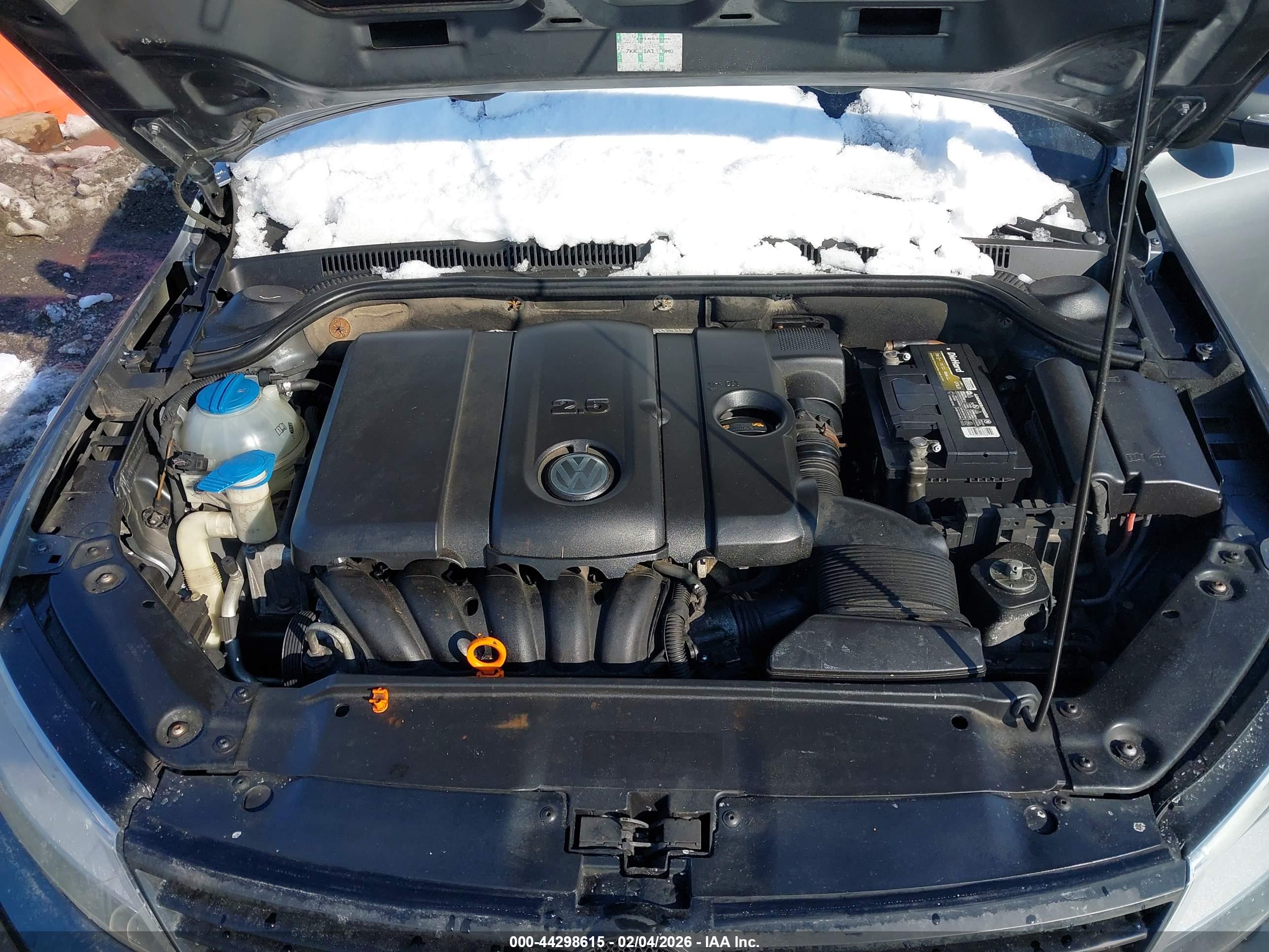 VOLKSWAGEN JETTA image 10