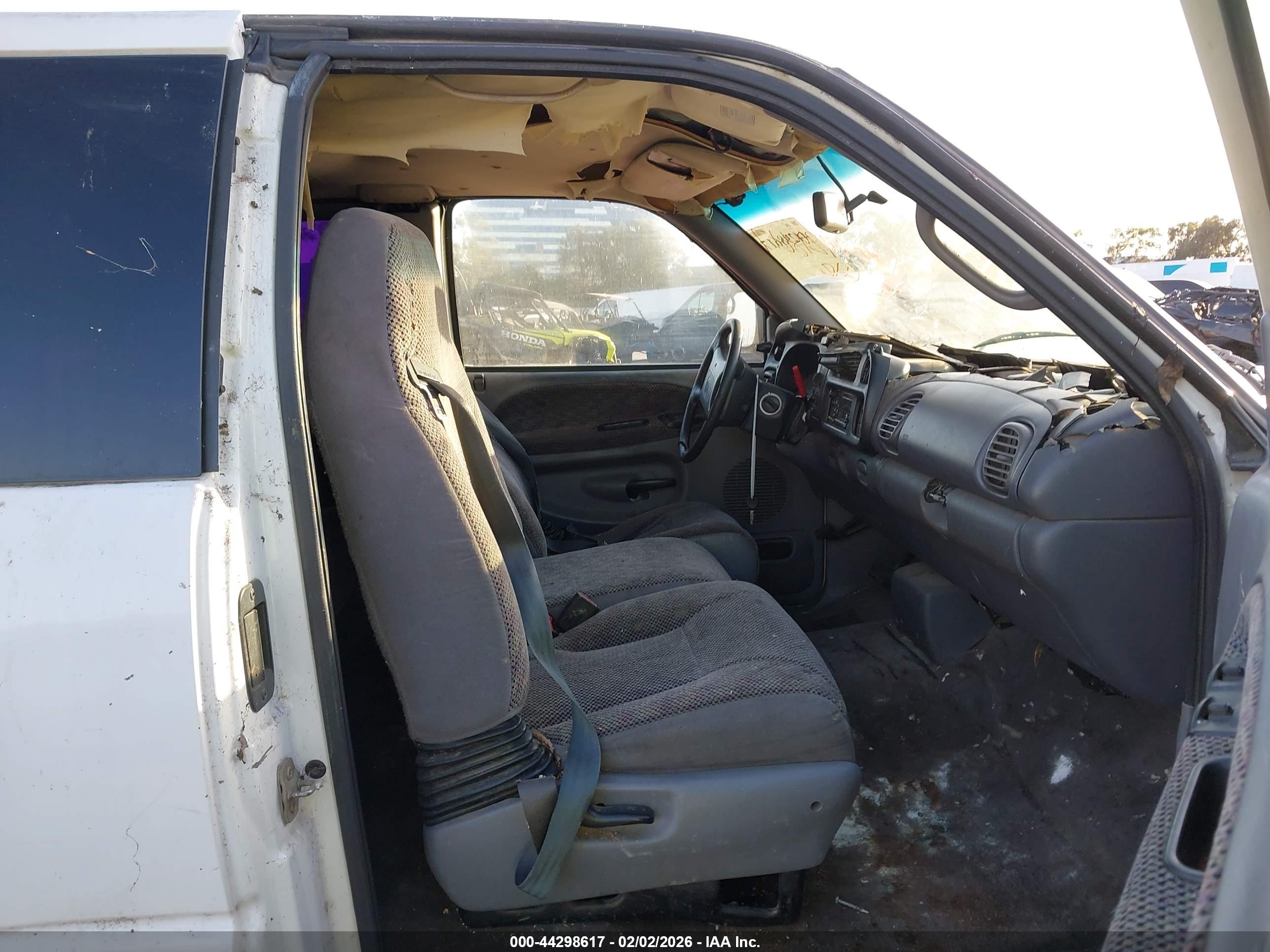 DODGE RAM image 5