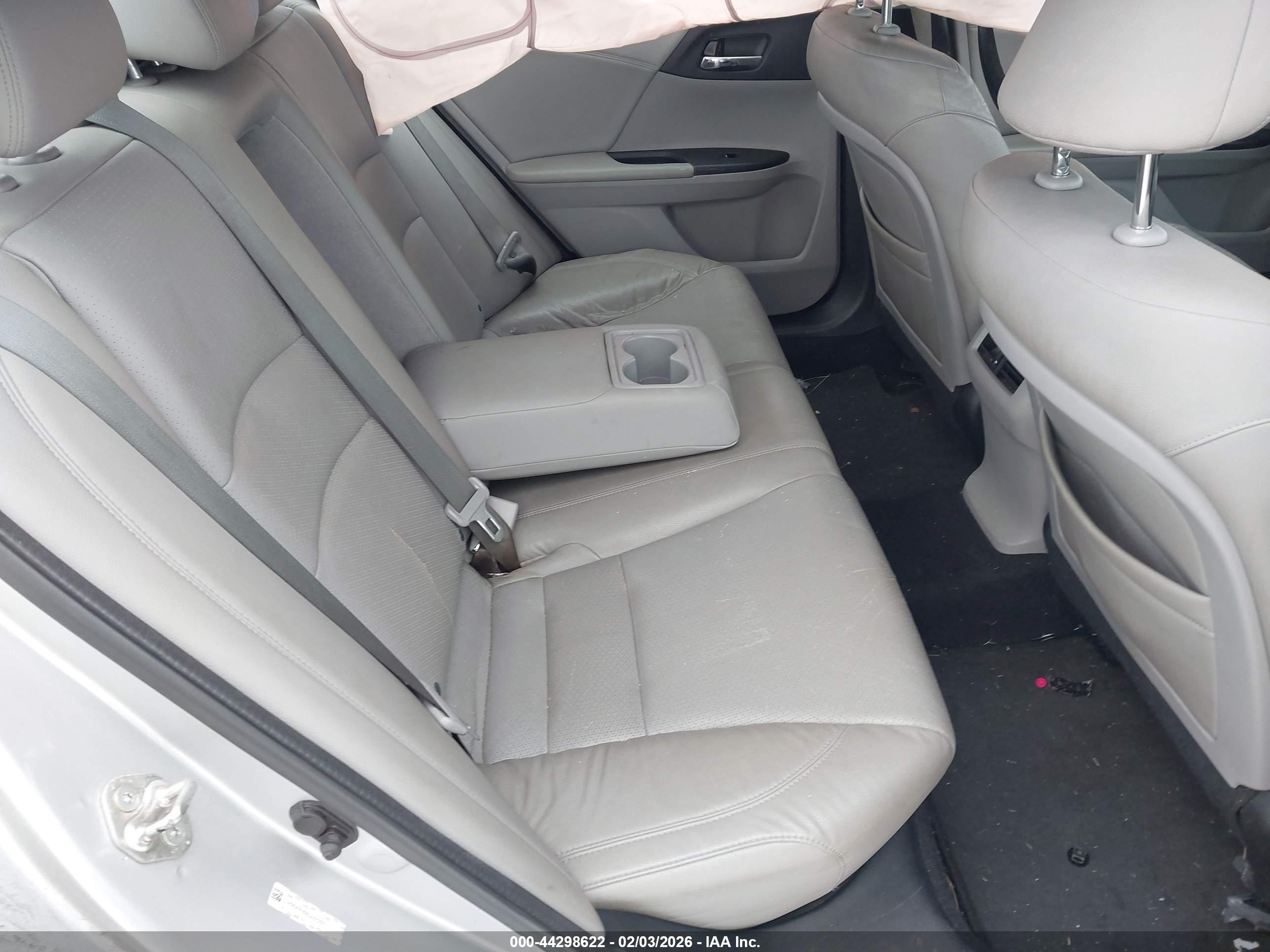 HONDA ACCORD image 8