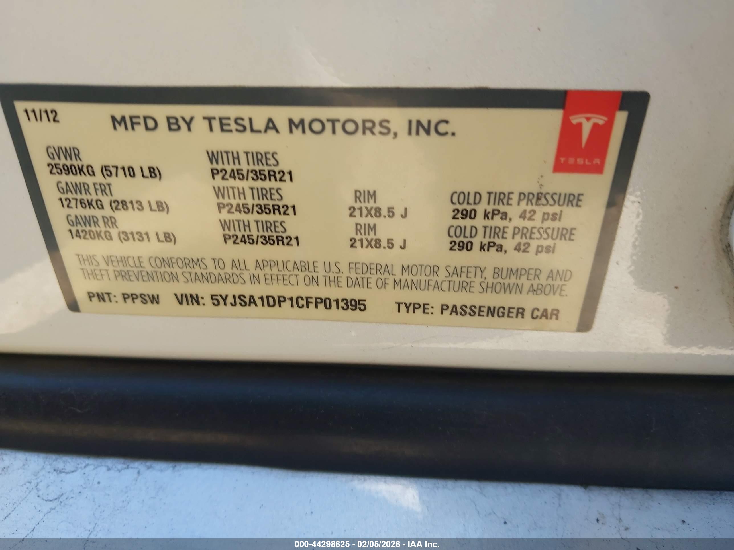 TESLA MODEL image 9