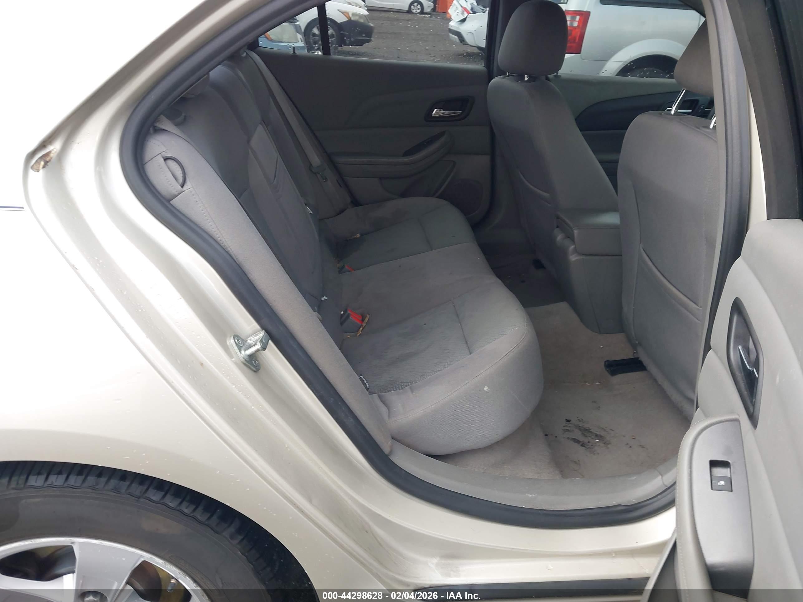 CHEVROLET MALIBU image 8