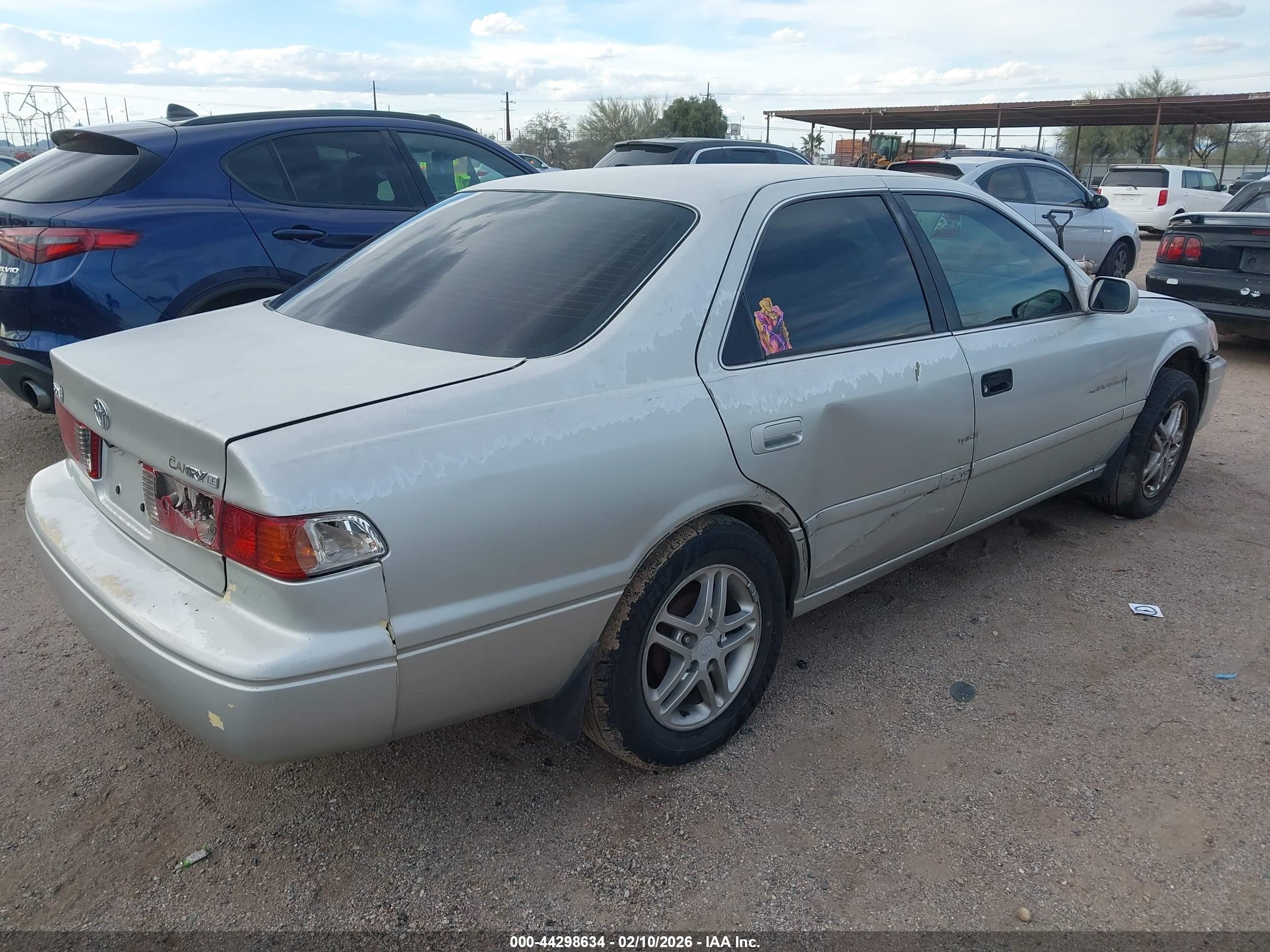 TOYOTA CAMRY image 4