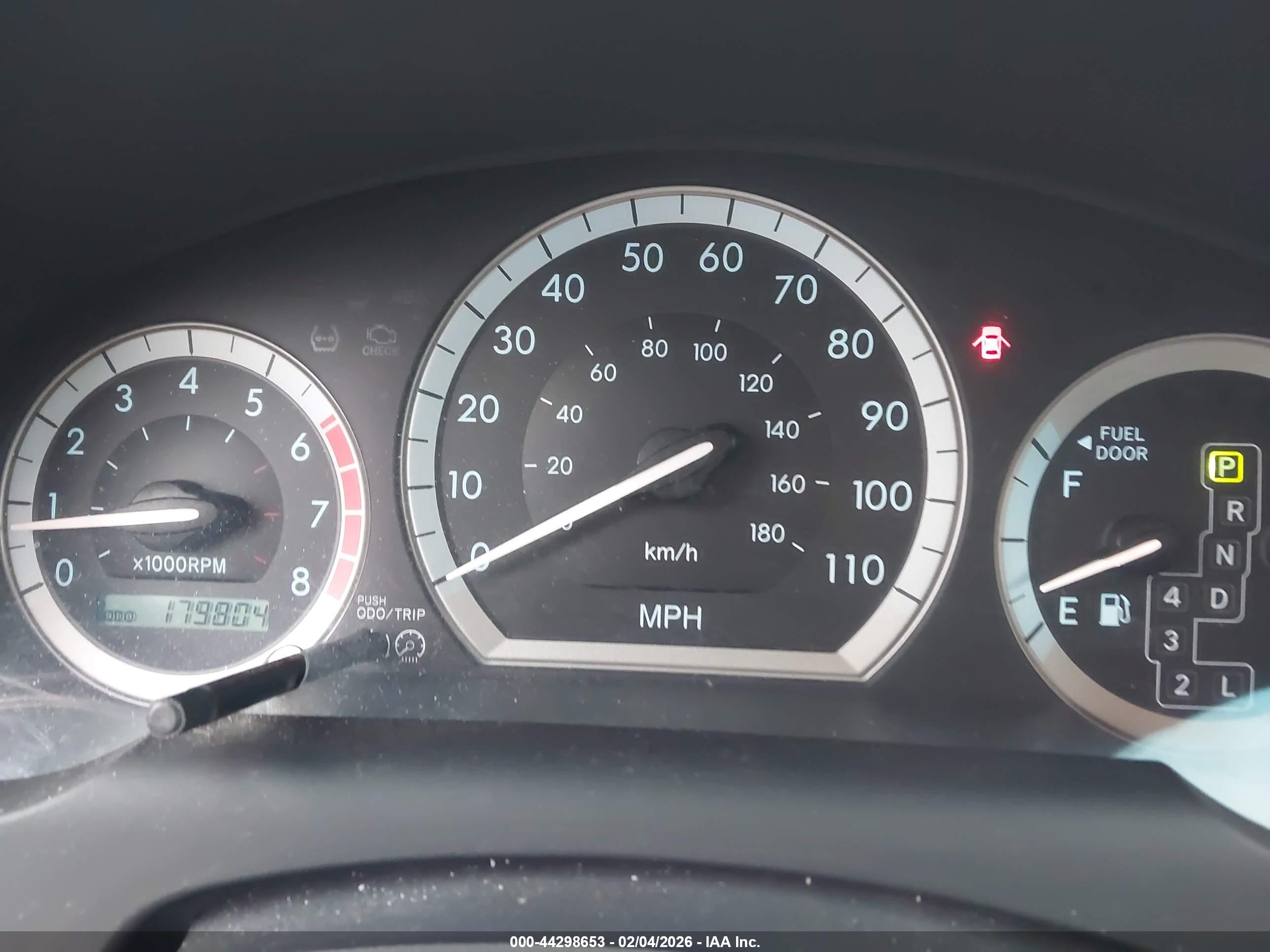 TOYOTA SIENNA image 7