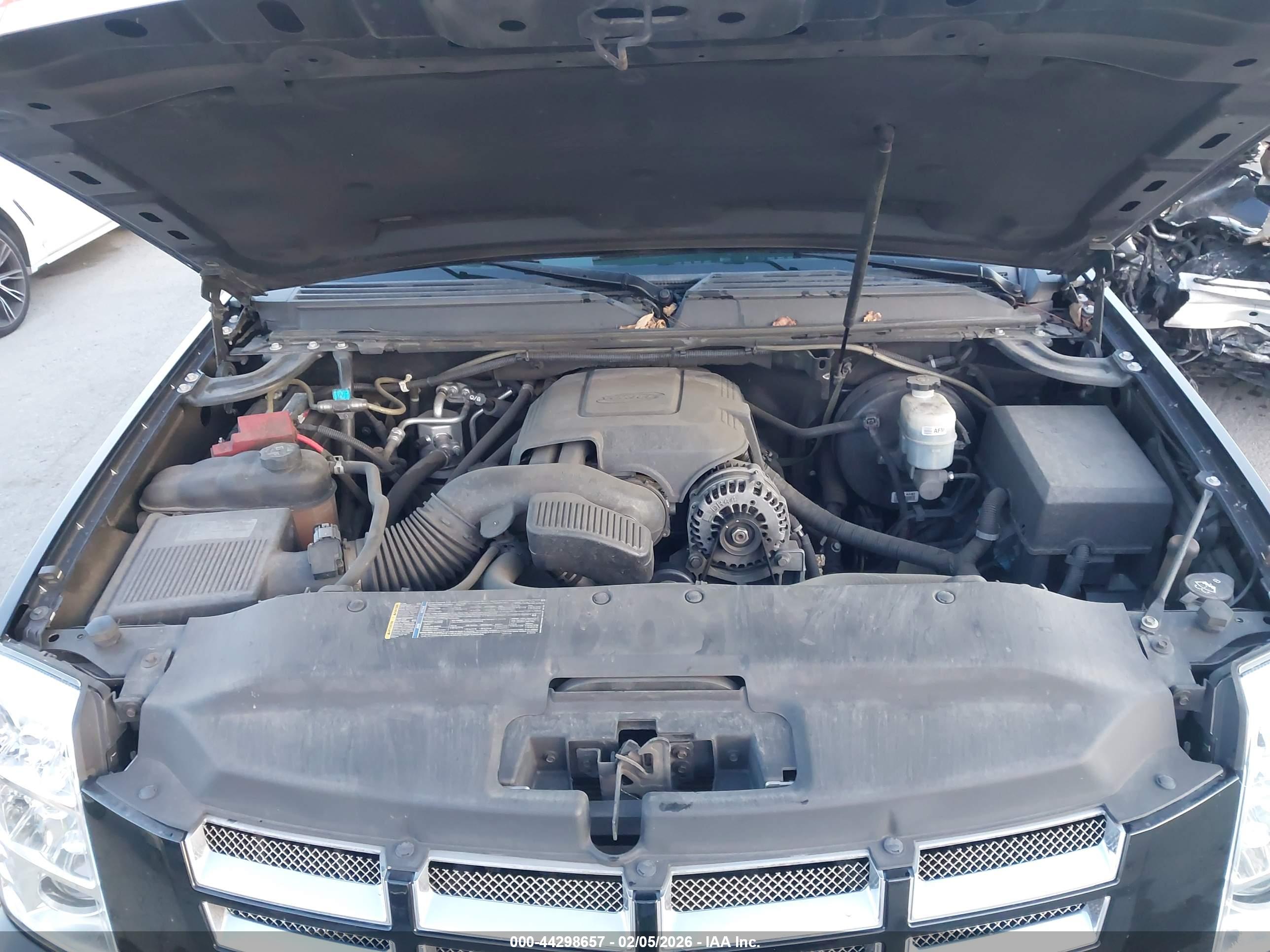 CADILLAC ESCALADE image 10