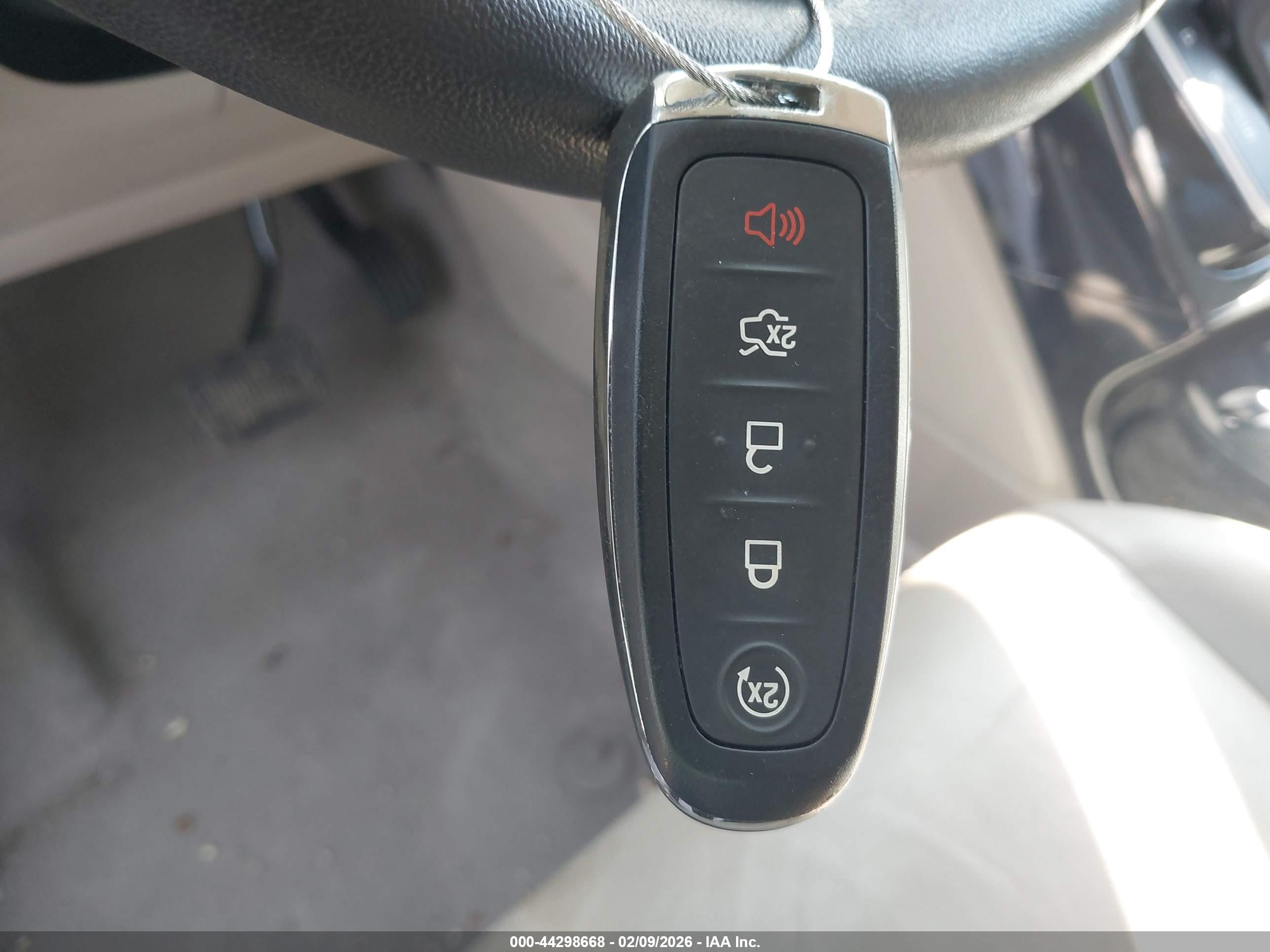 FORD ESCAPE image 11