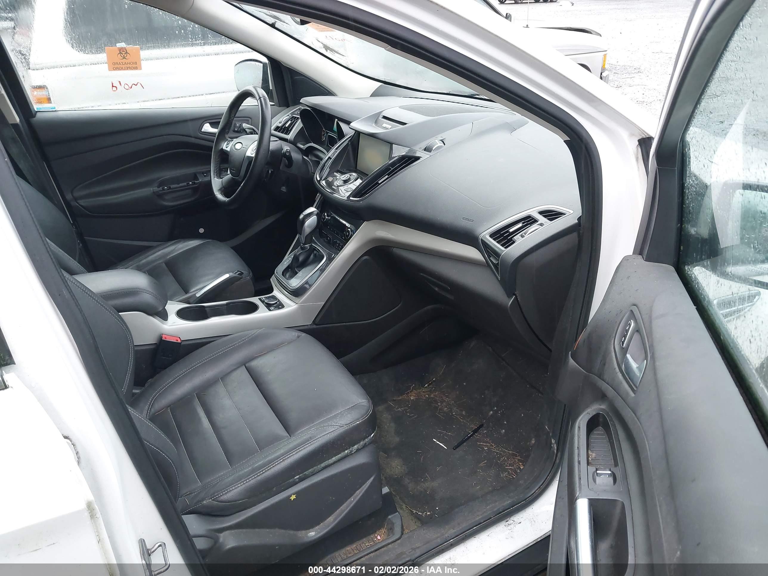 FORD ESCAPE image 5