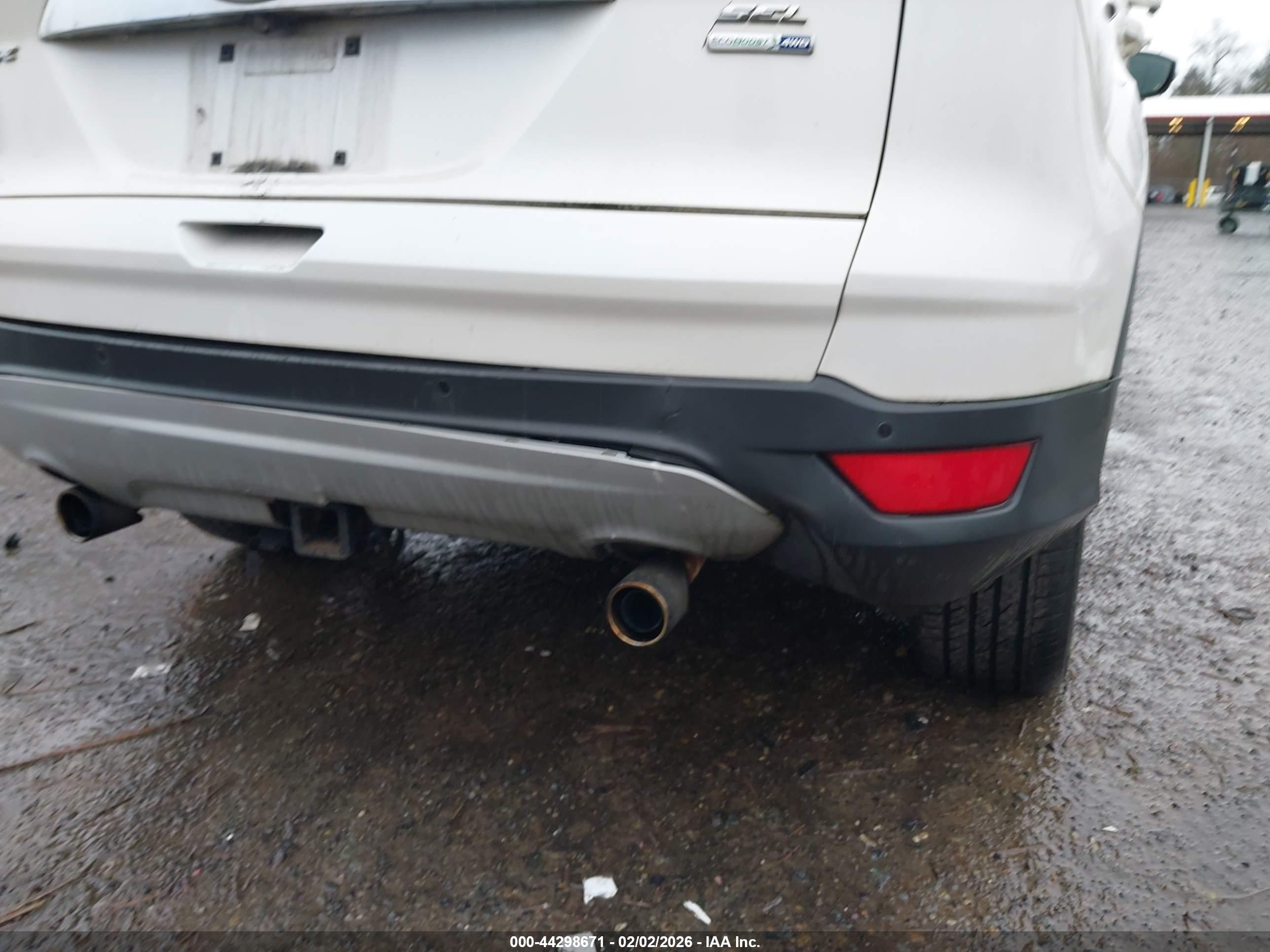 FORD ESCAPE image 6