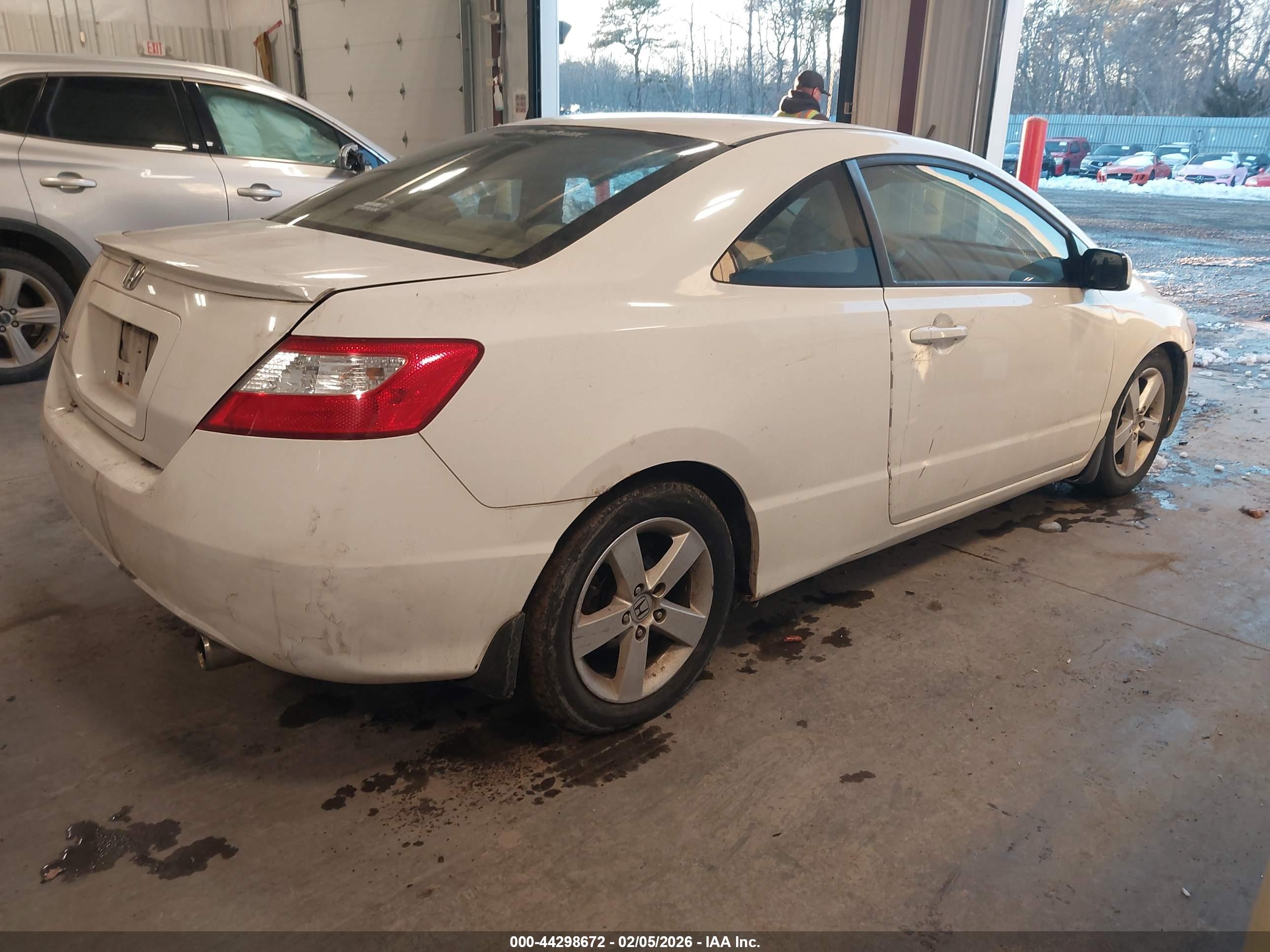 HONDA CIVIC image 4