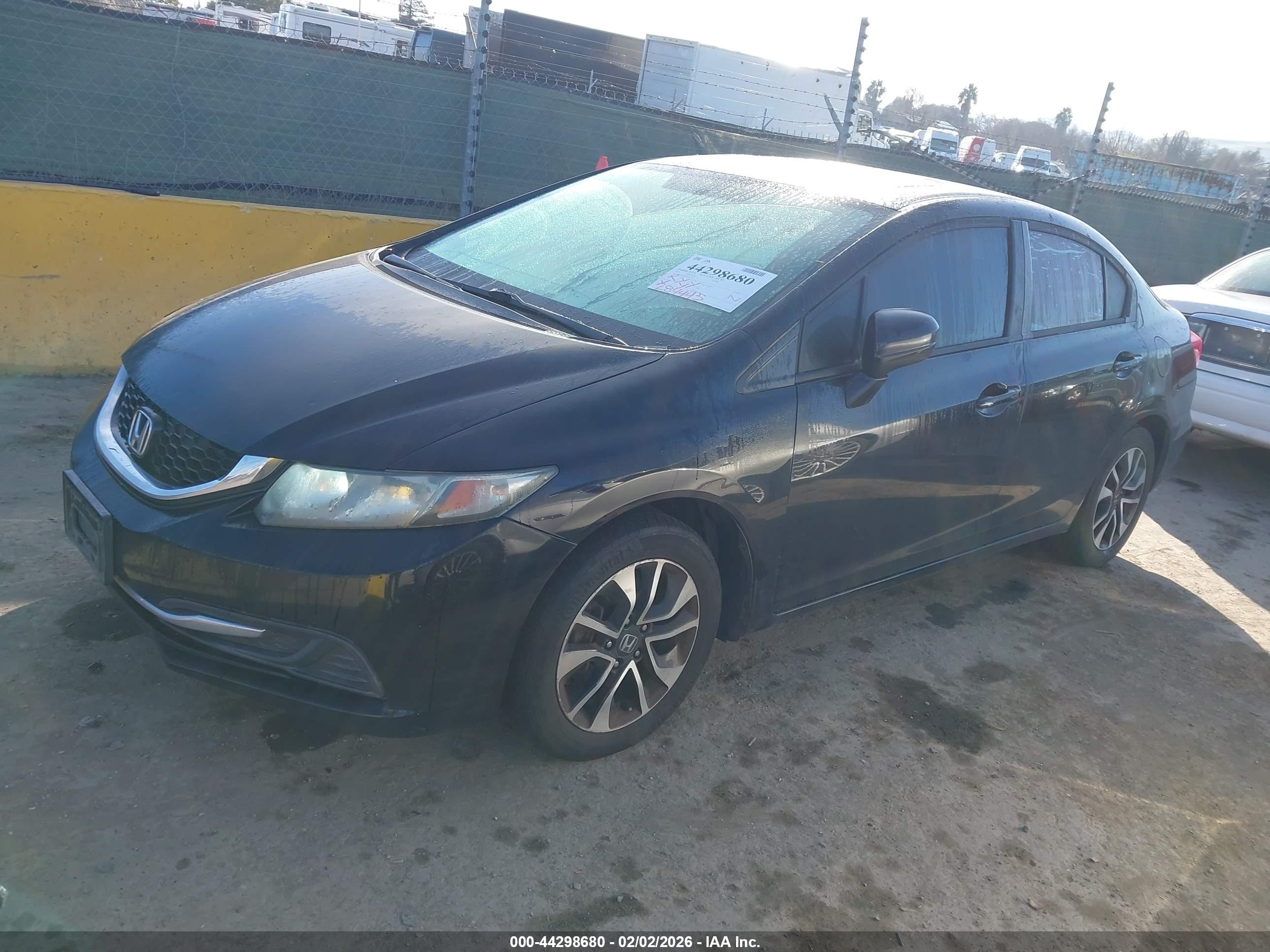 HONDA CIVIC image 2