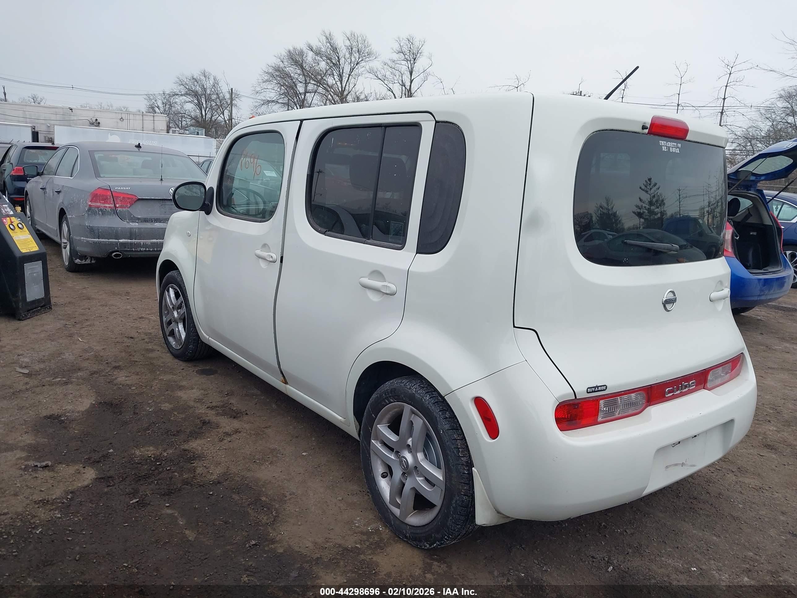 NISSAN CUBE image 3