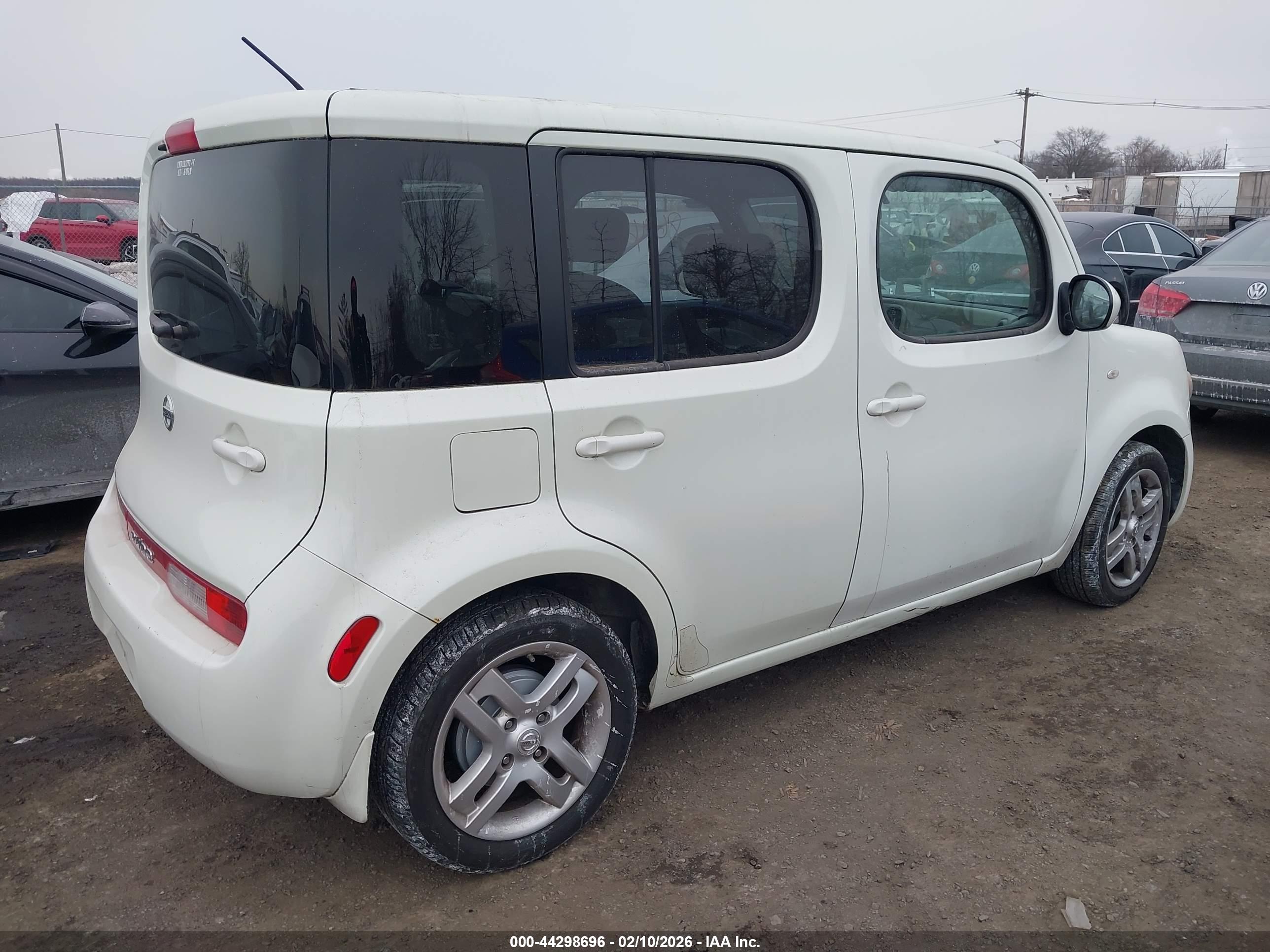 NISSAN CUBE image 4