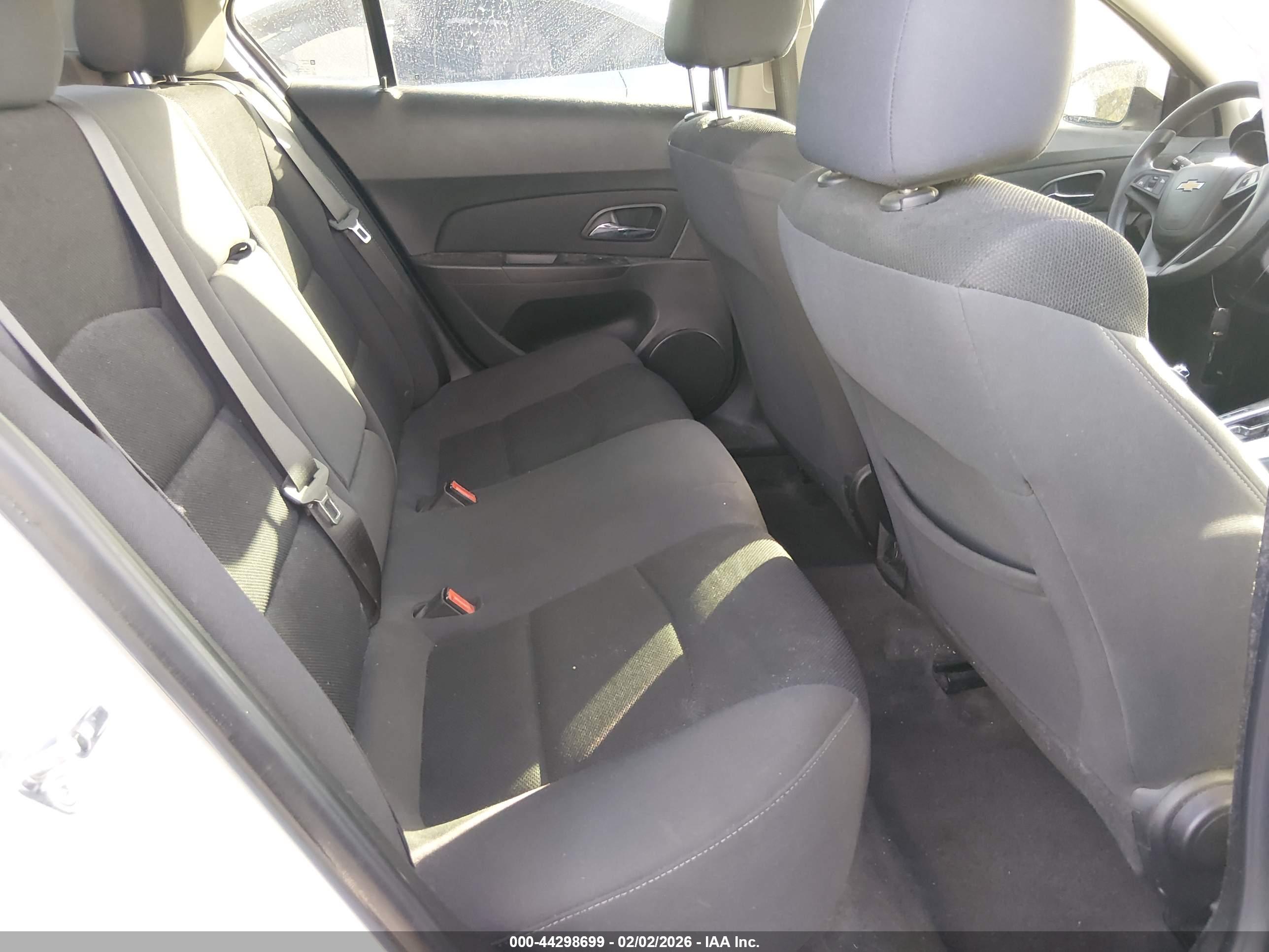 CHEVROLET CRUZE image 8