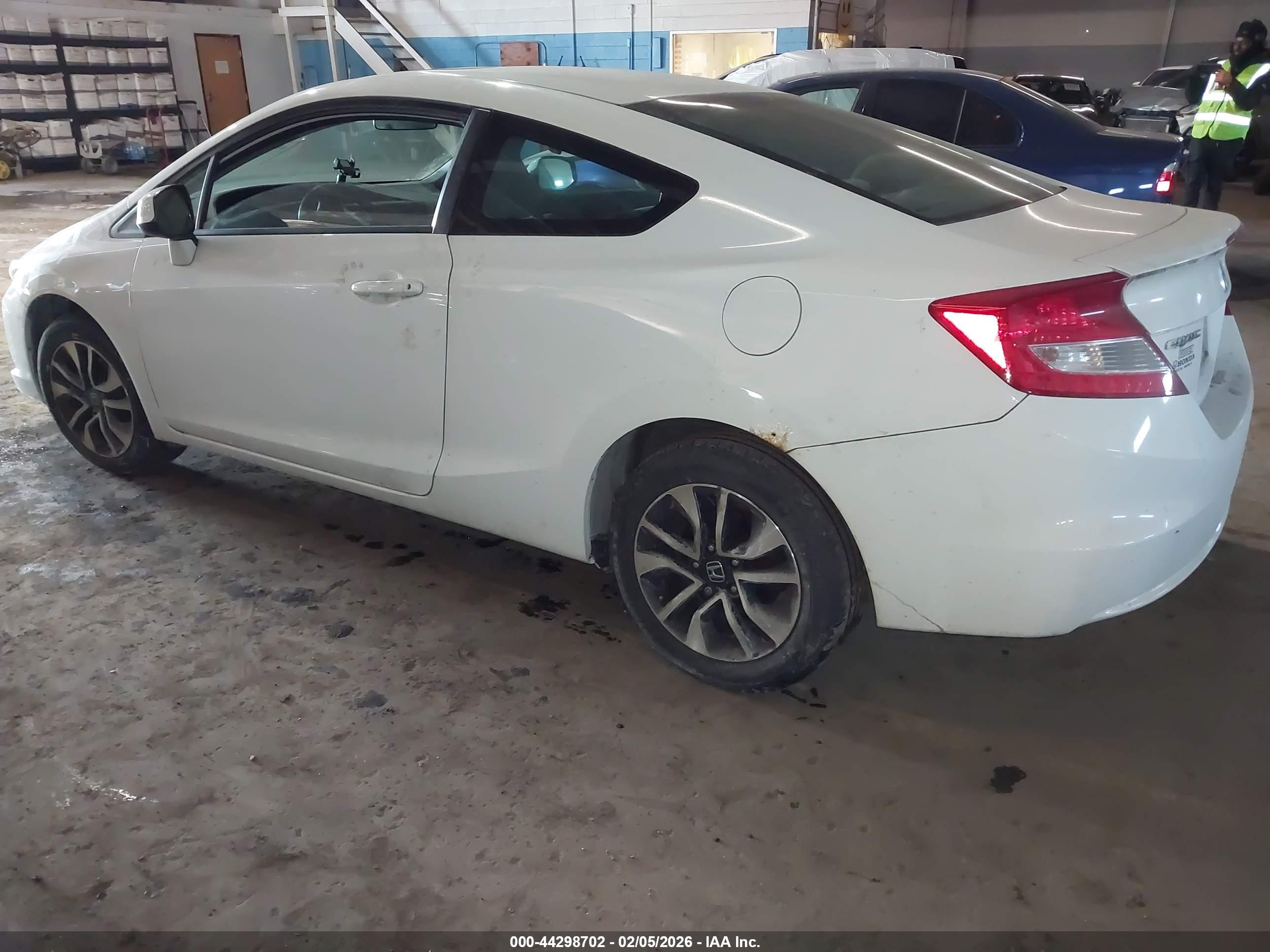 HONDA CIVIC image 3
