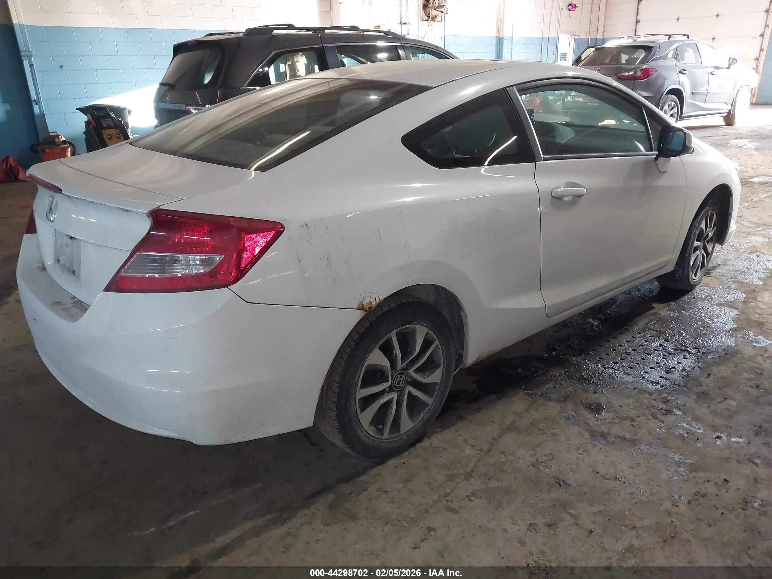 HONDA CIVIC image 4
