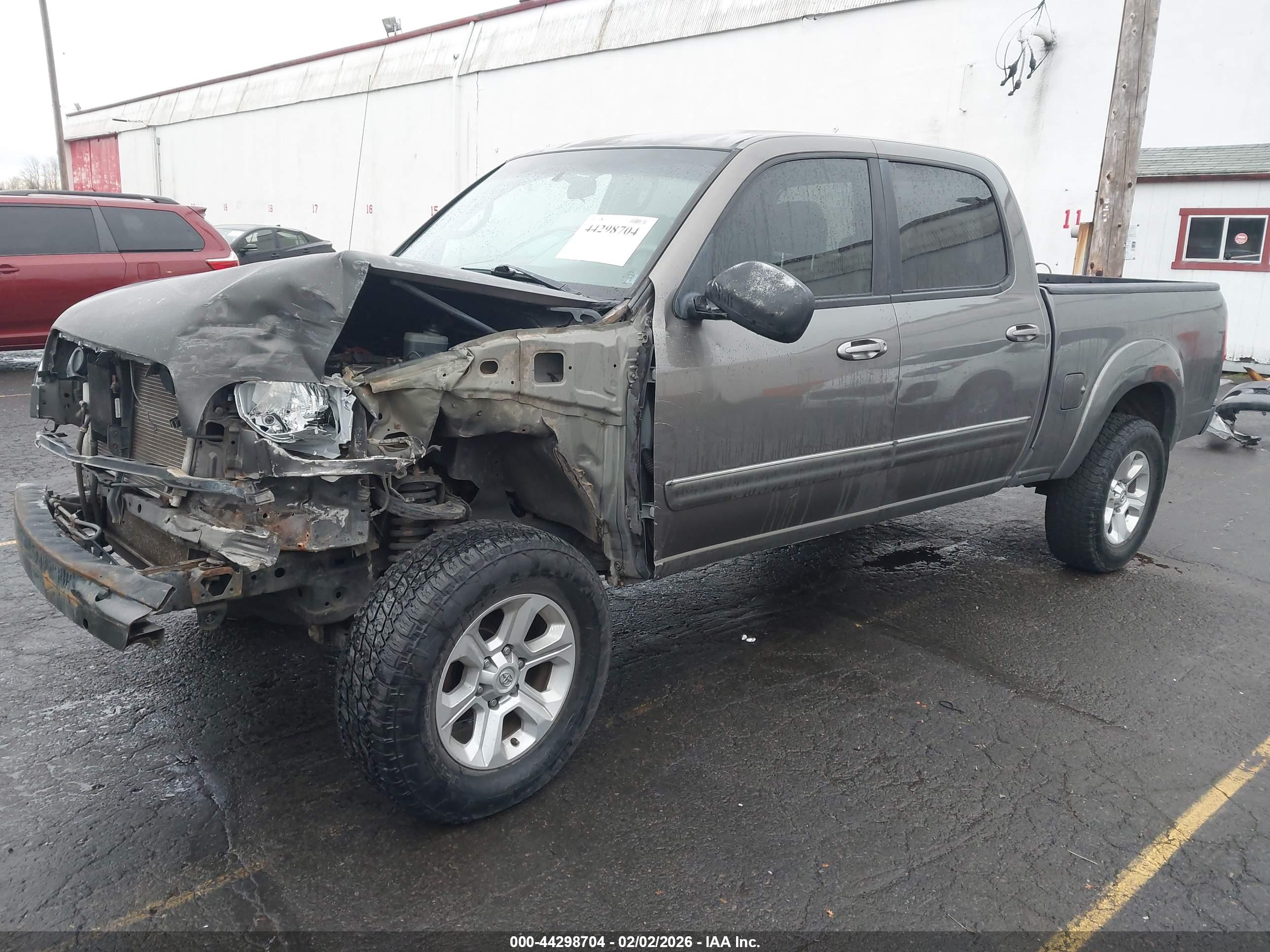 TOYOTA TUNDRA image 2