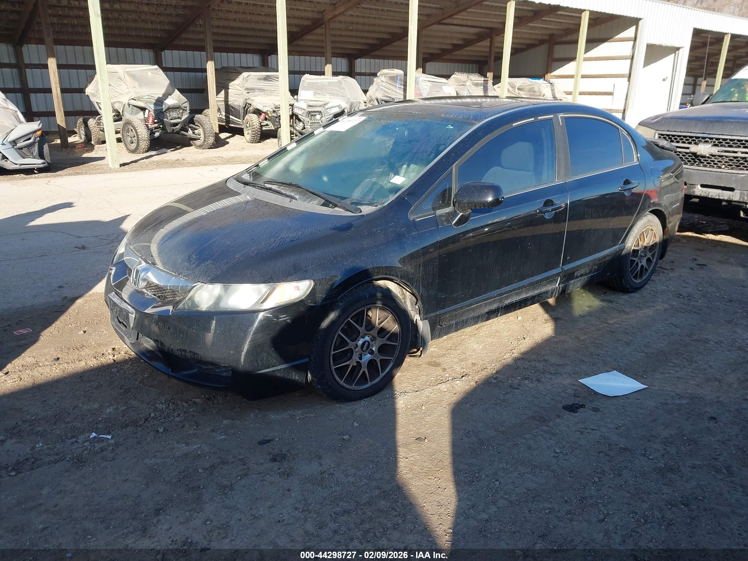 HONDA CIVIC image 2