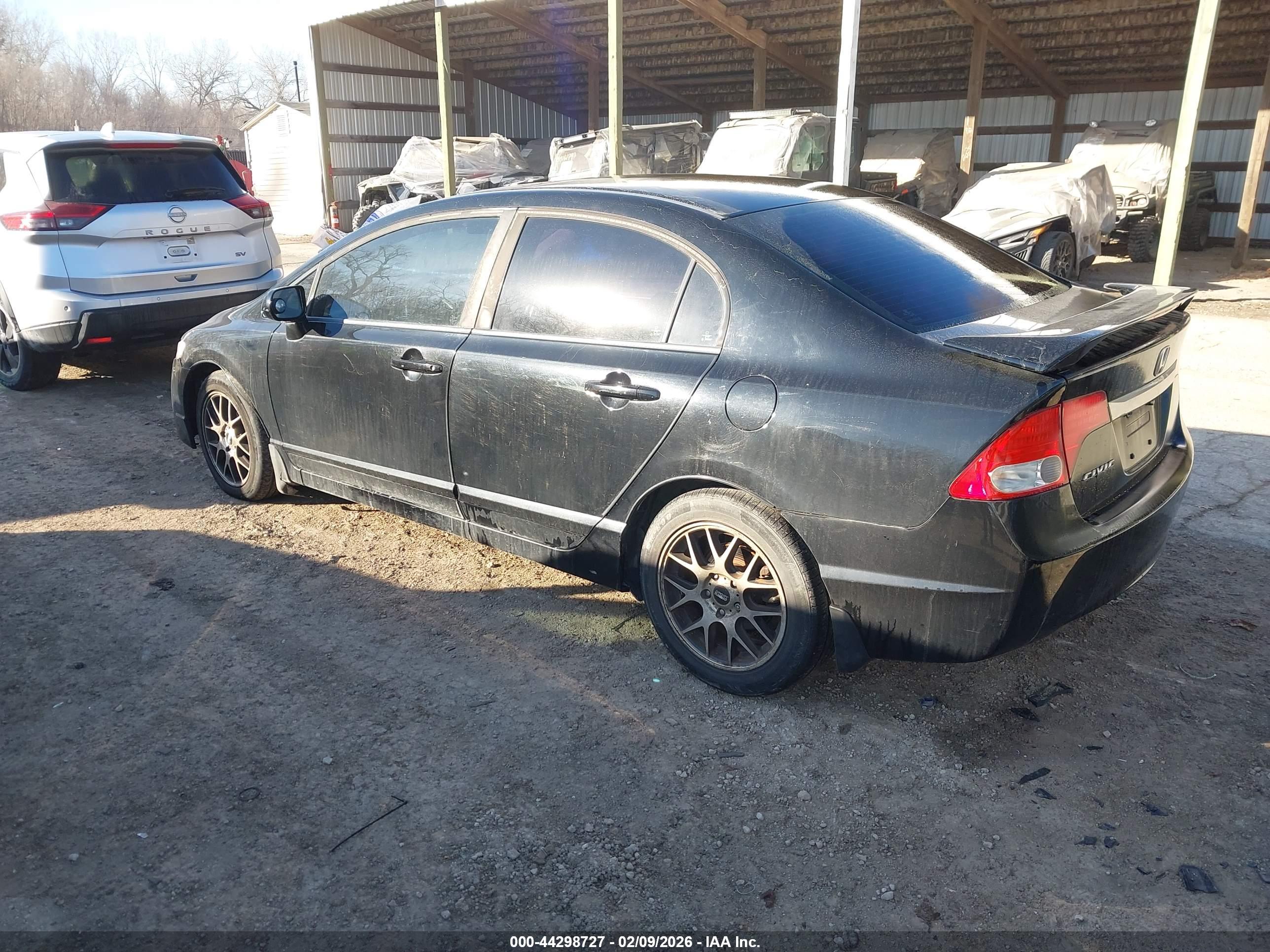 HONDA CIVIC image 3