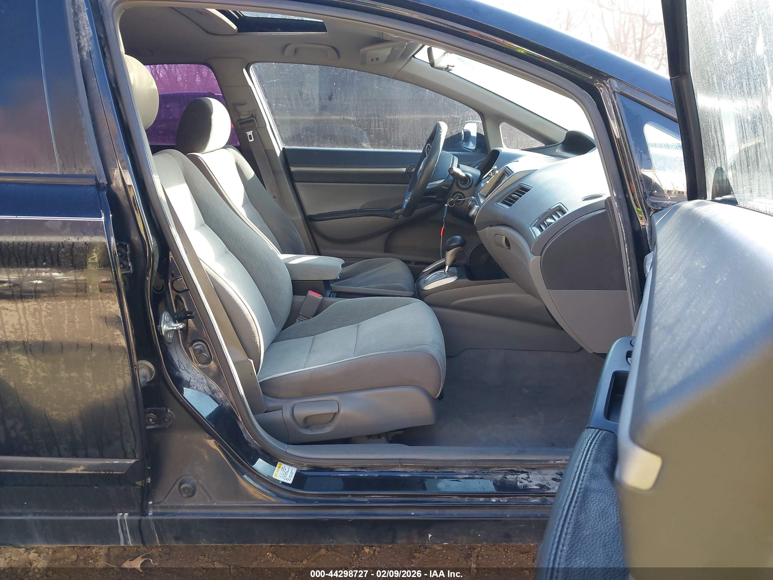 HONDA CIVIC image 5