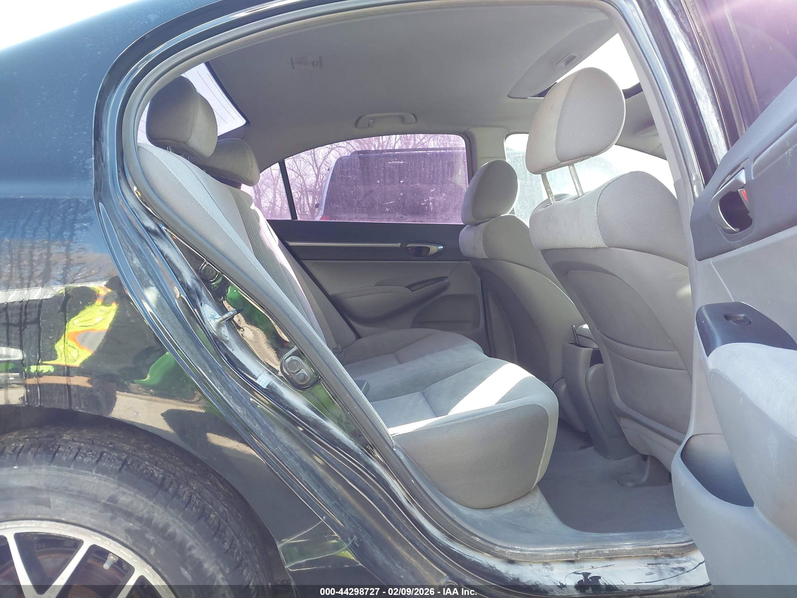 HONDA CIVIC image 8