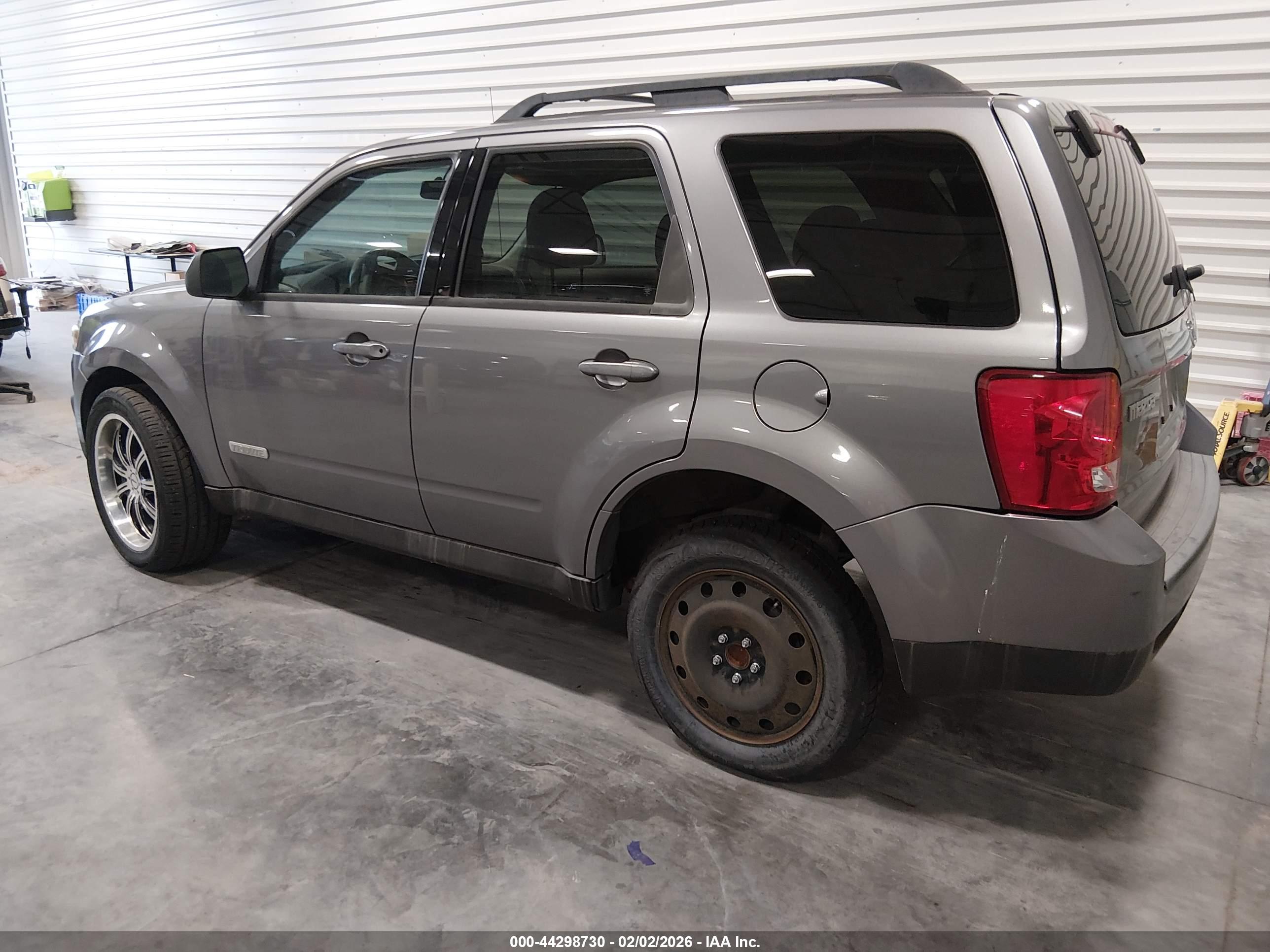 MAZDA TRIBUTE image 3