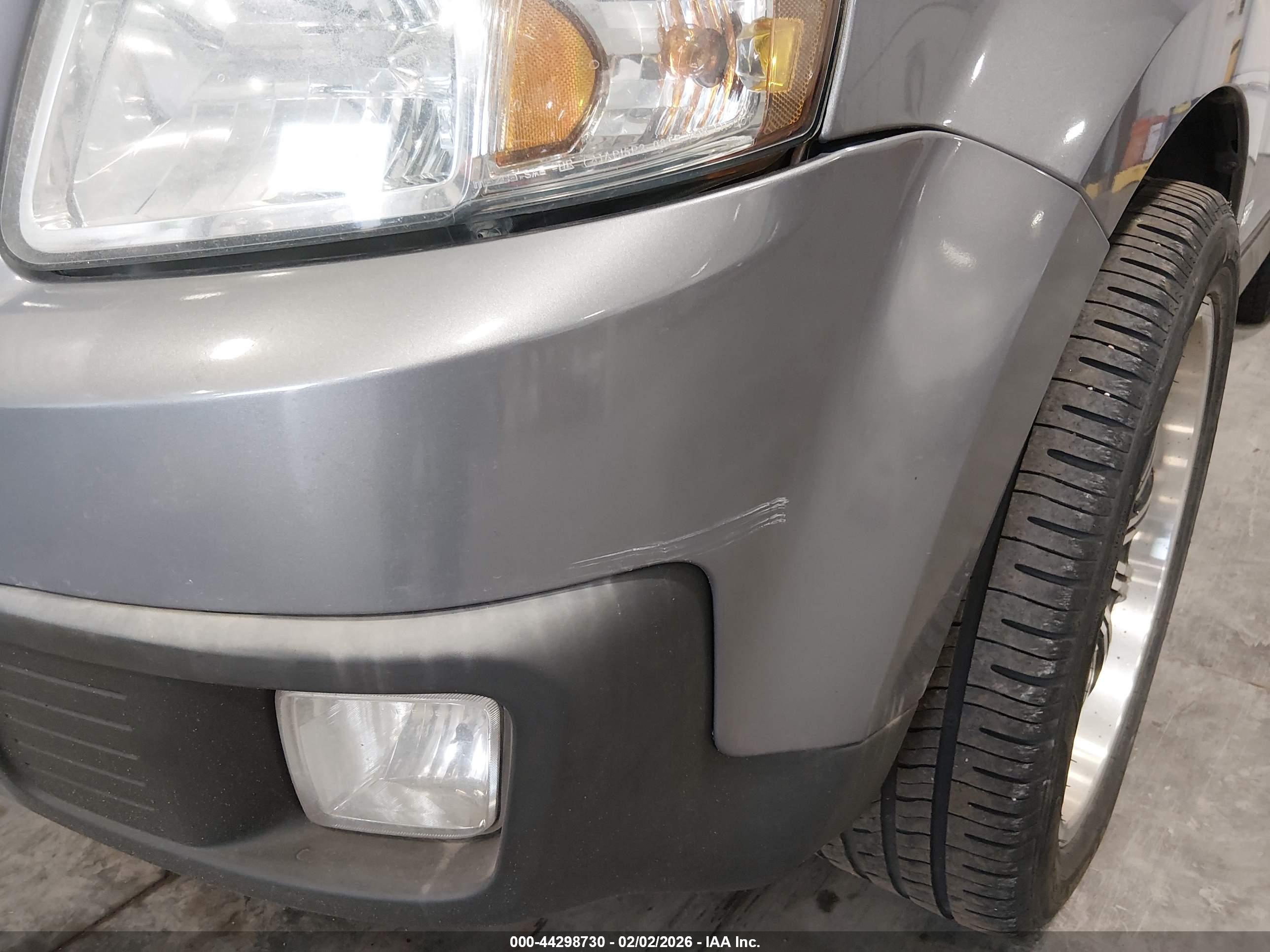 MAZDA TRIBUTE image 6