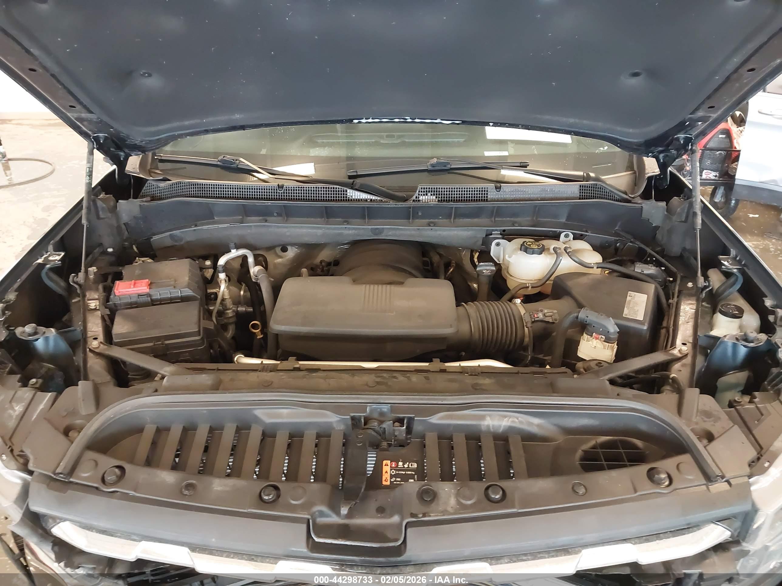 CHEVROLET SILVERADO image 10