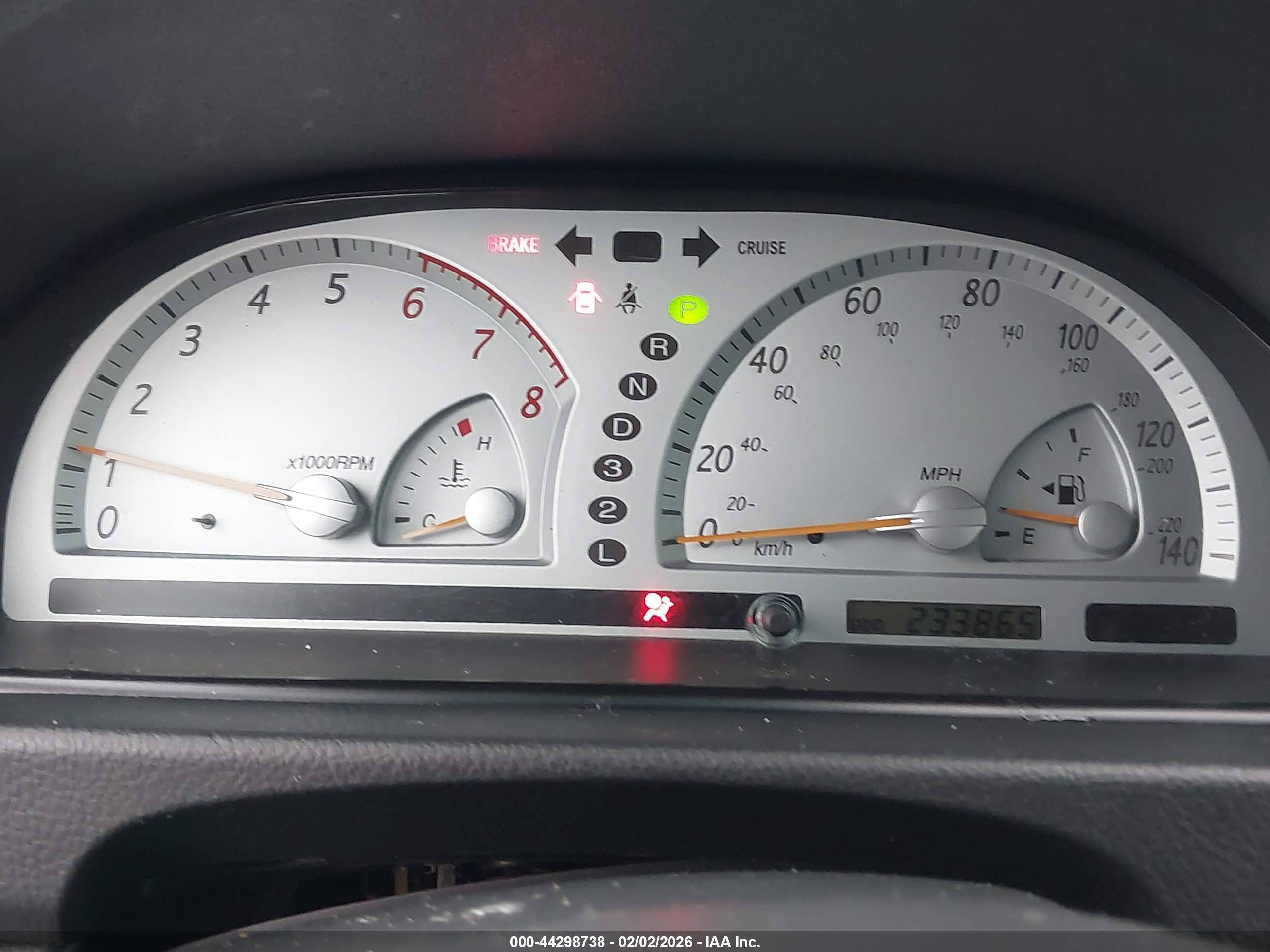 TOYOTA CAMRY image 7