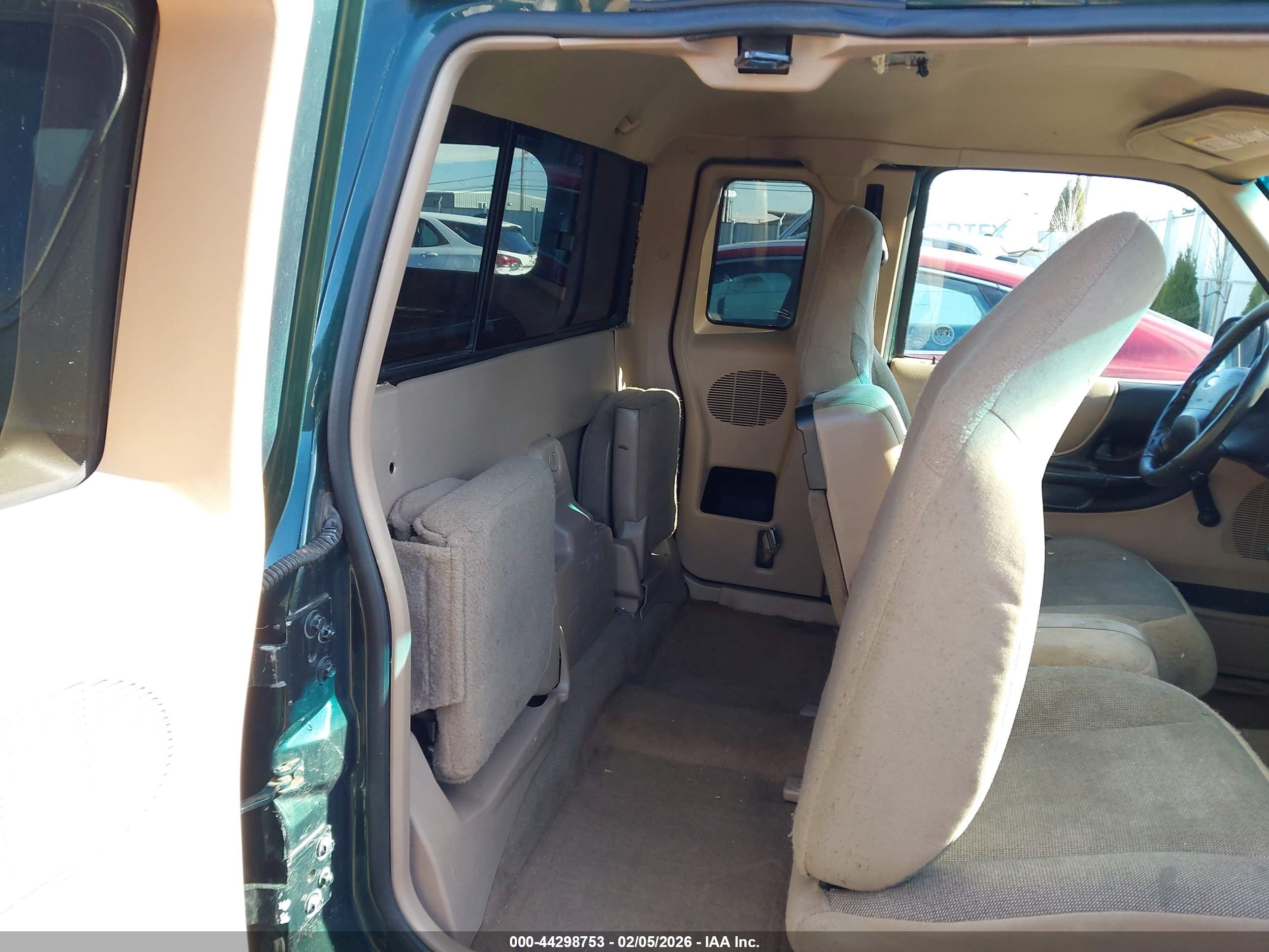 FORD RANGER image 8