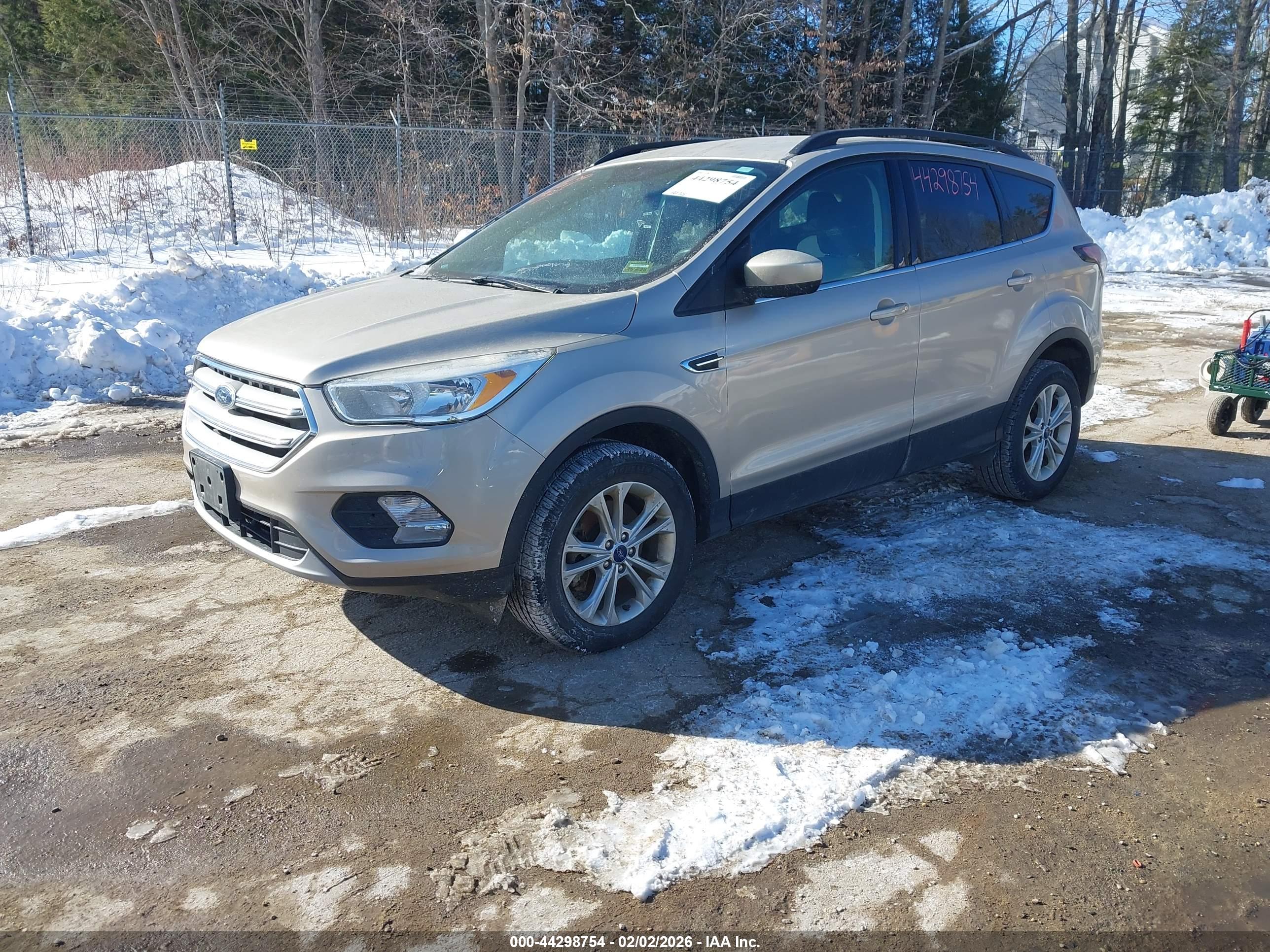 FORD ESCAPE image 2