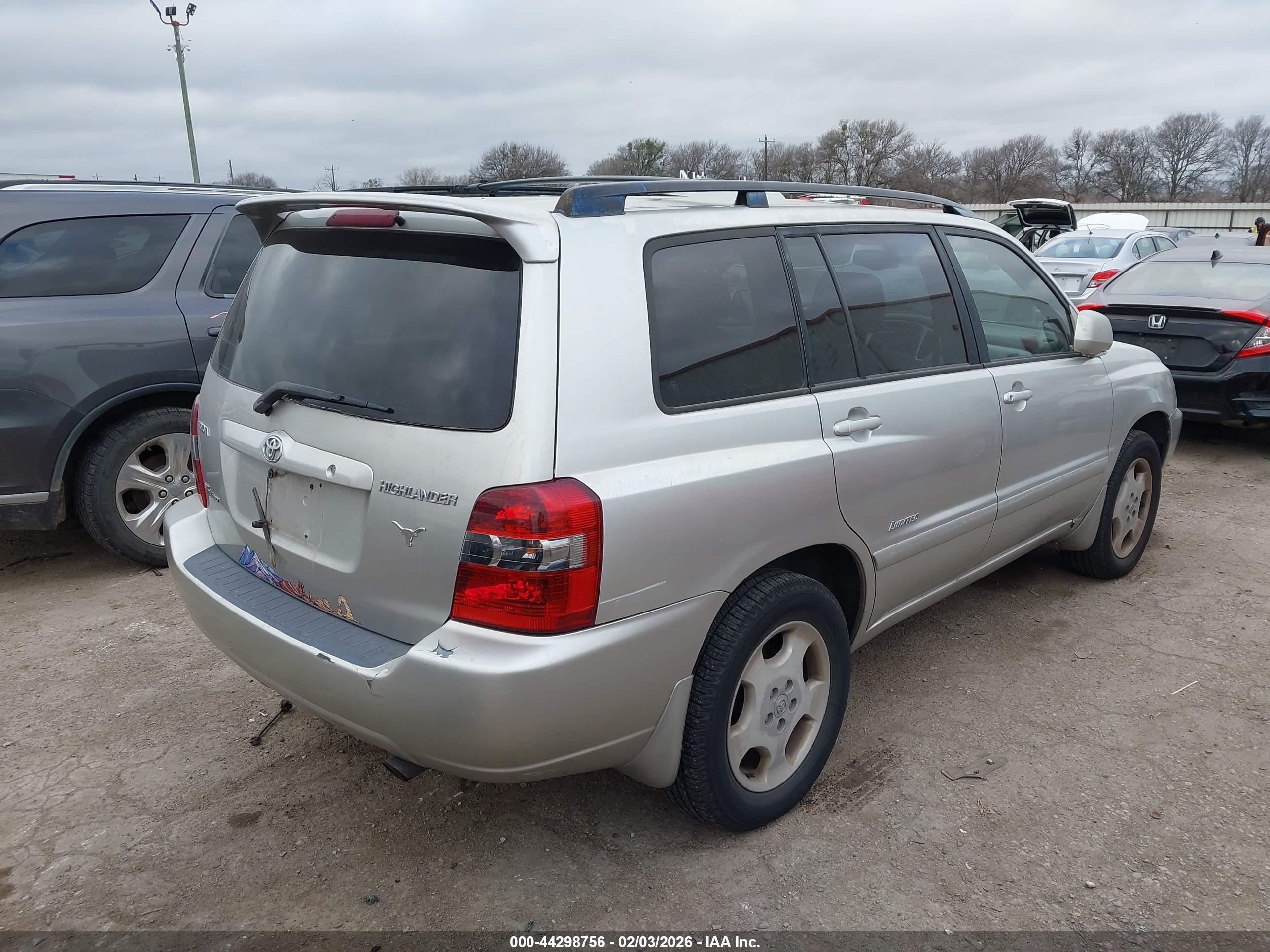 TOYOTA HIGHLANDER image 4