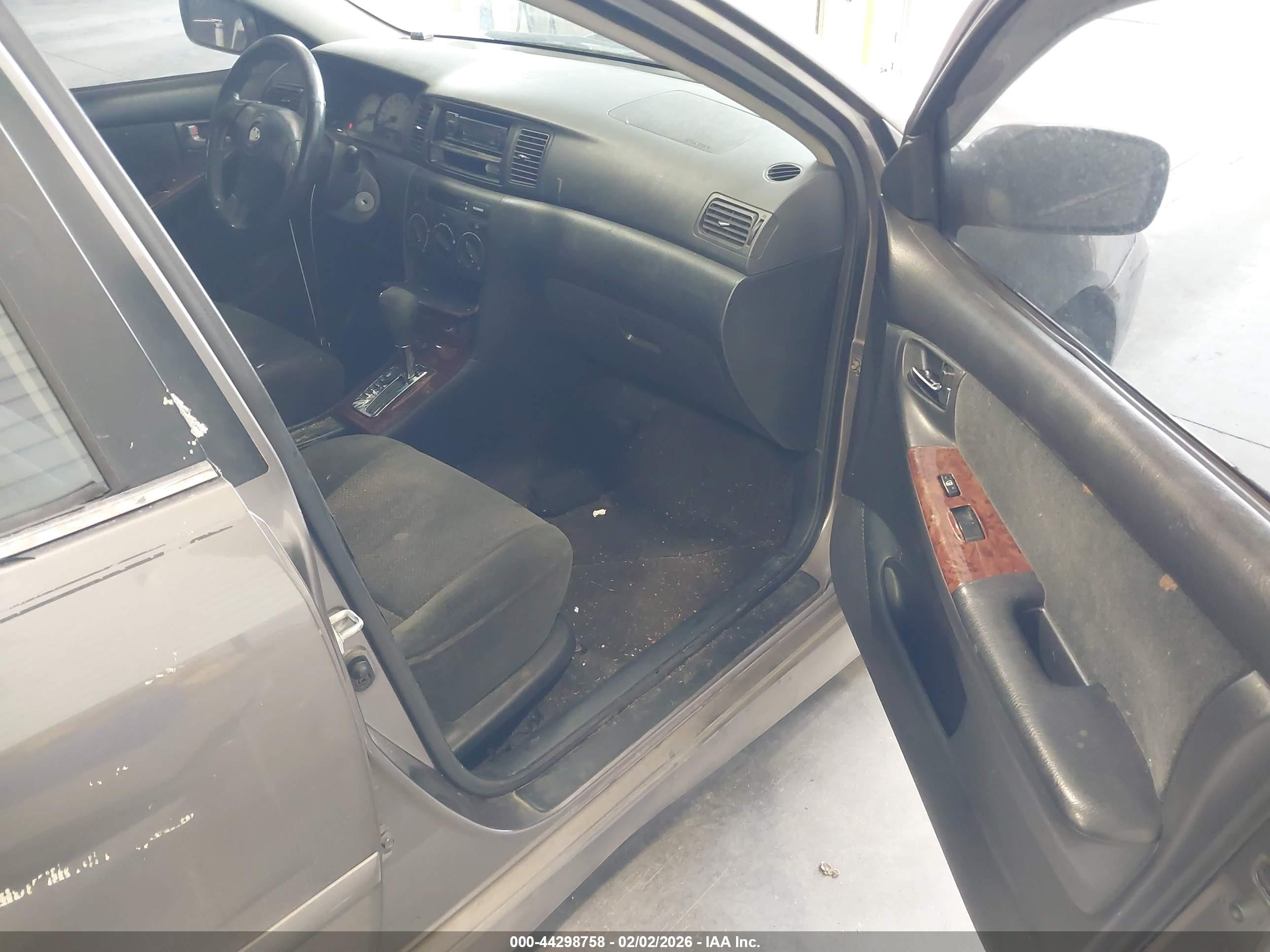 TOYOTA COROLLA image 5