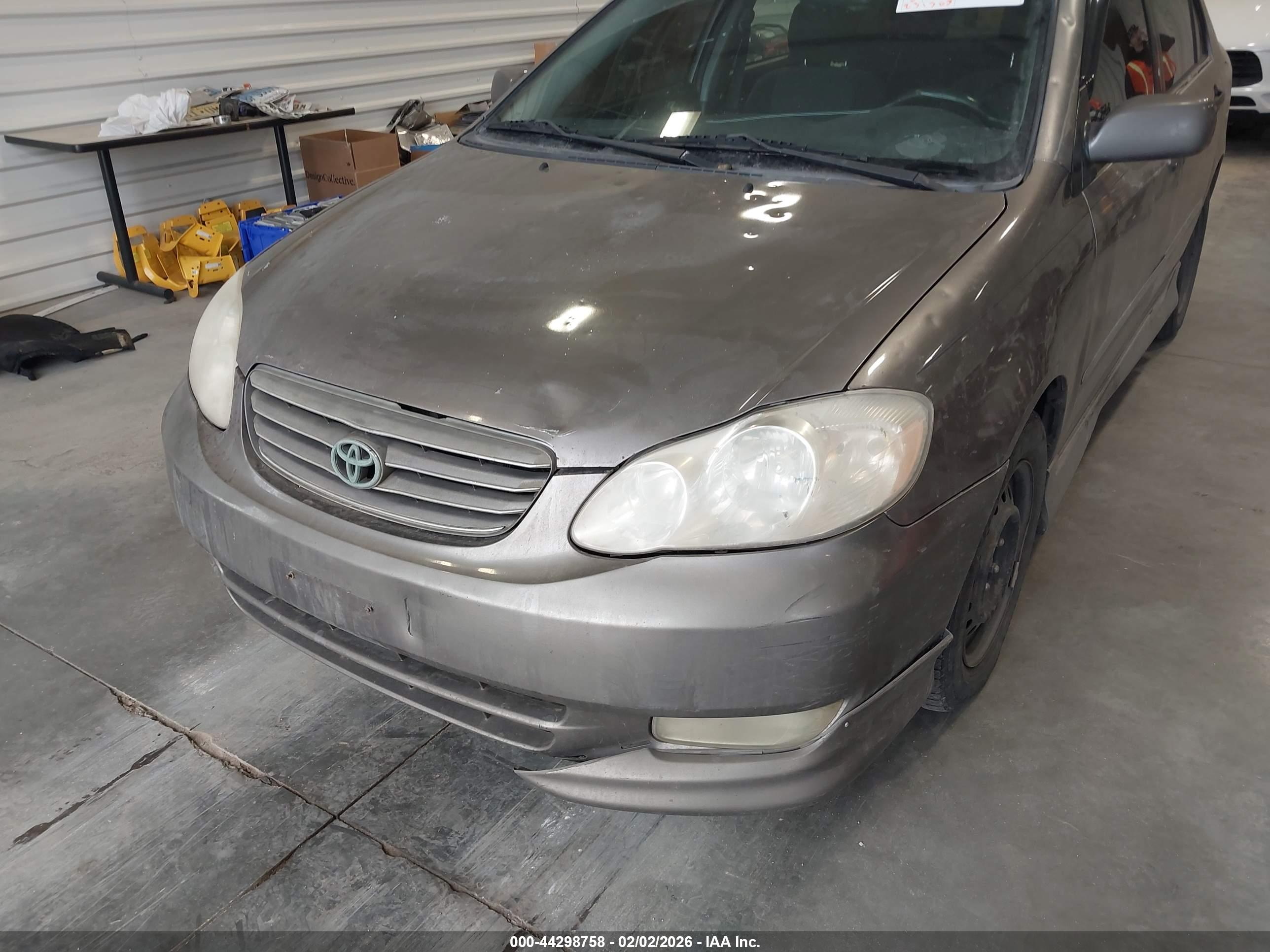 TOYOTA COROLLA image 6