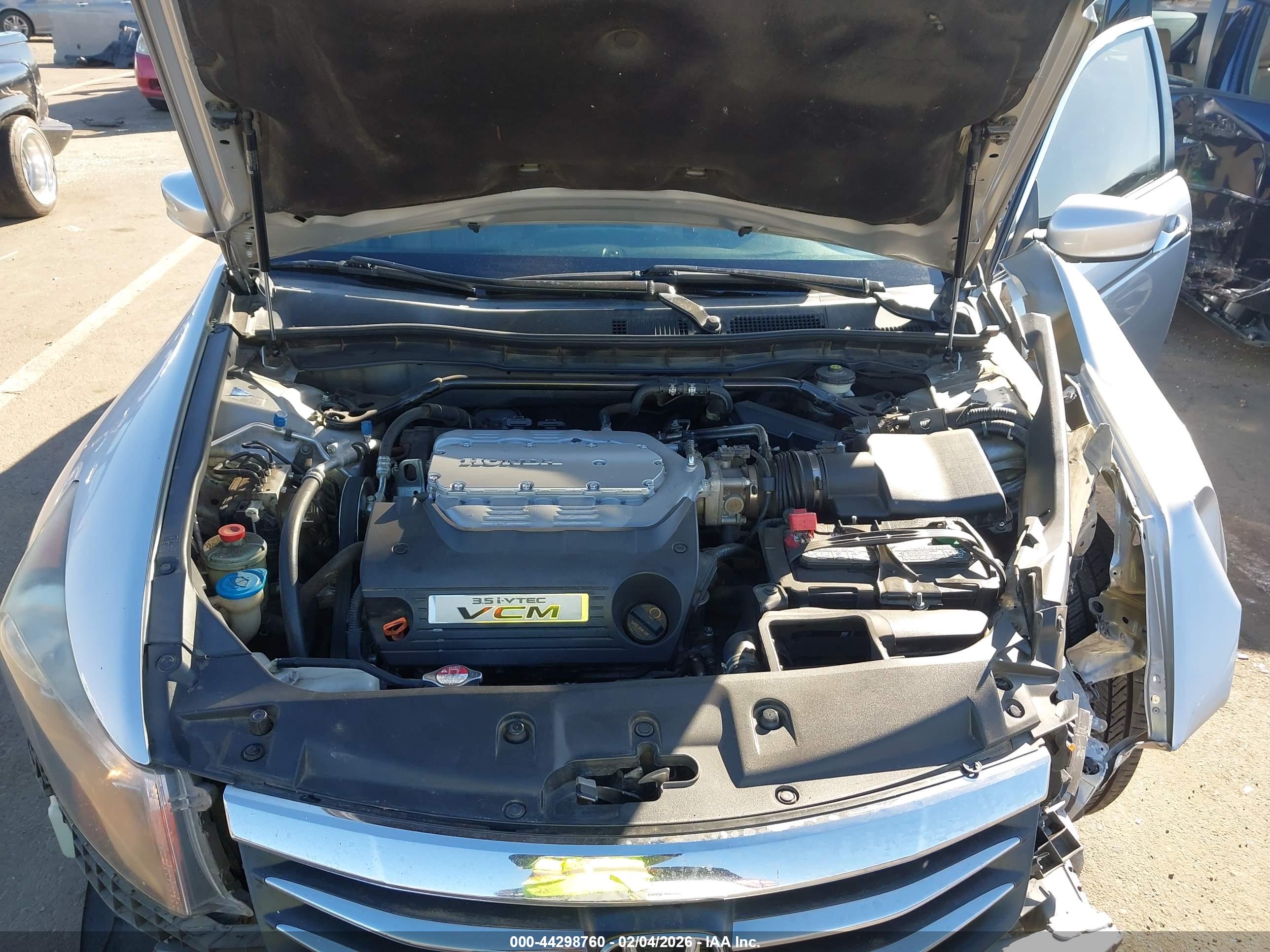 HONDA ACCORD image 10