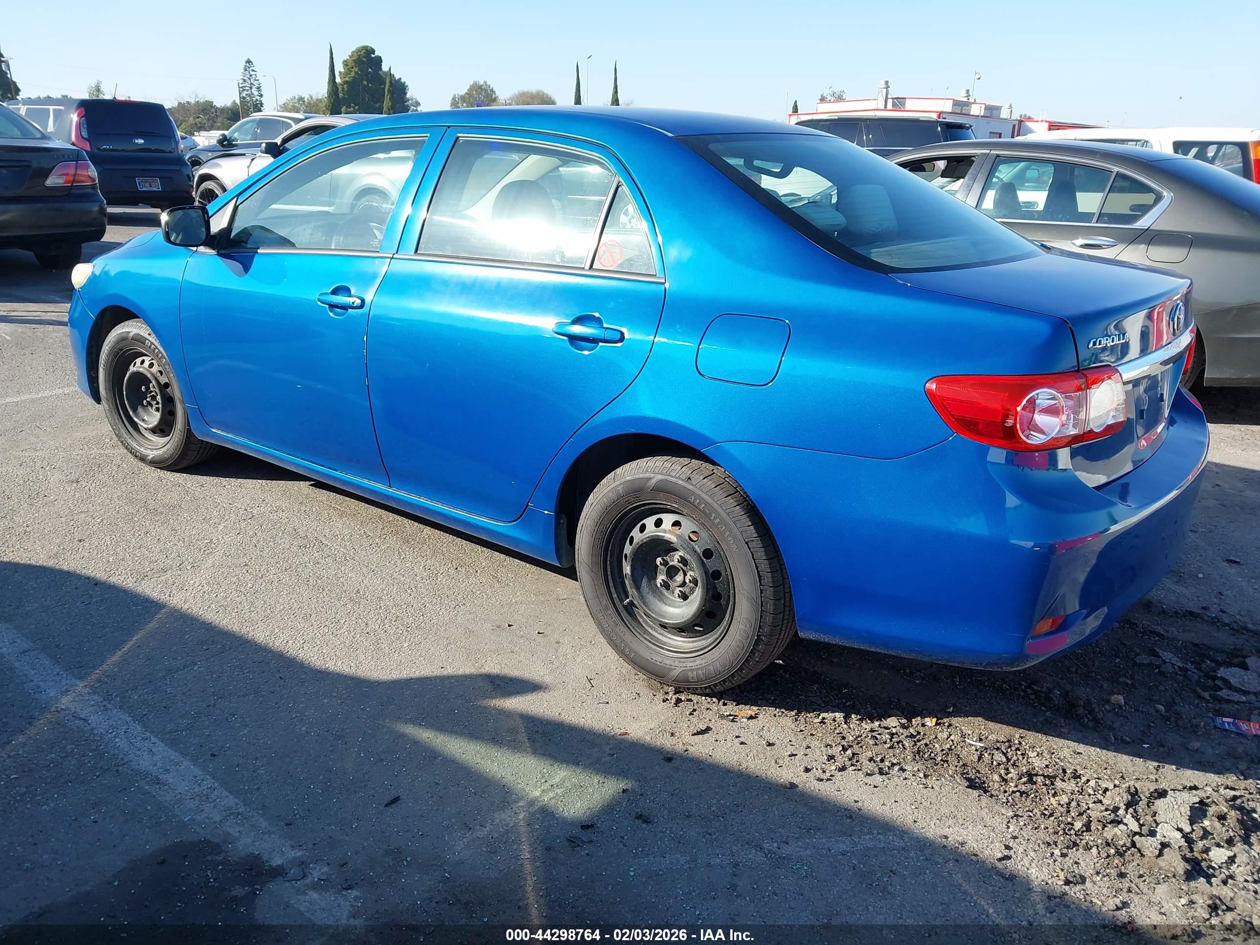 TOYOTA COROLLA image 3