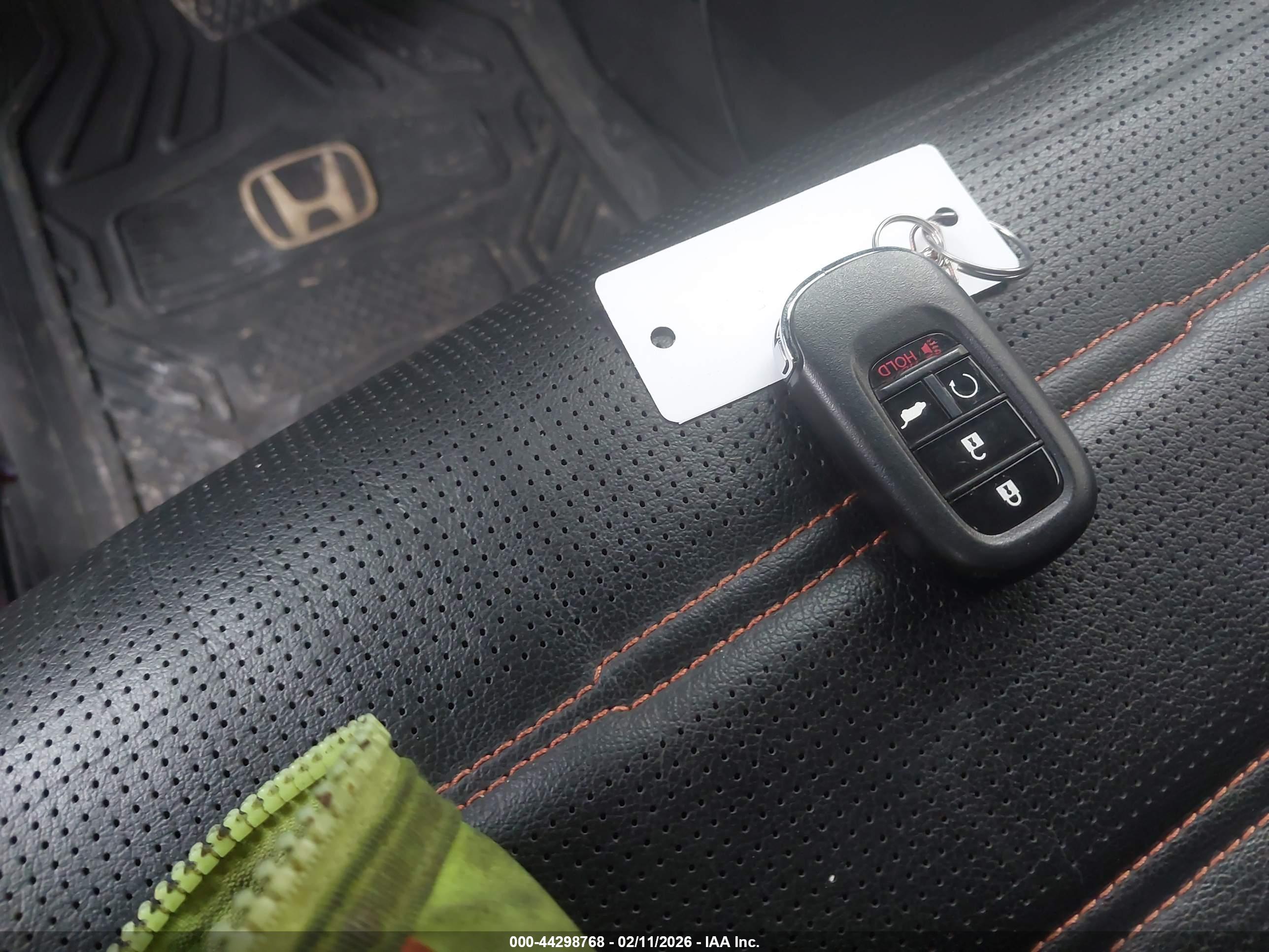 HONDA CR-V image 11