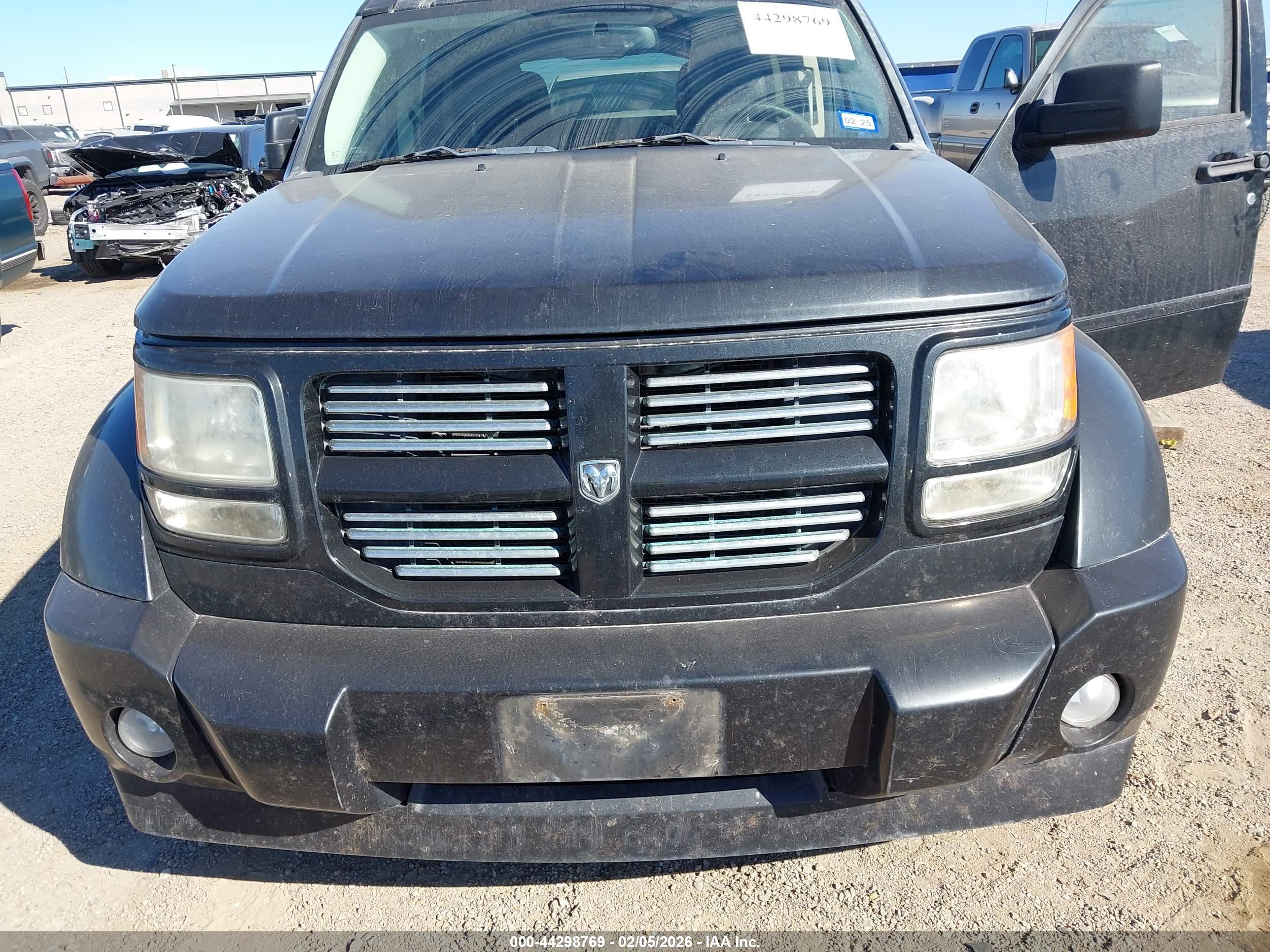DODGE NITRO image 6