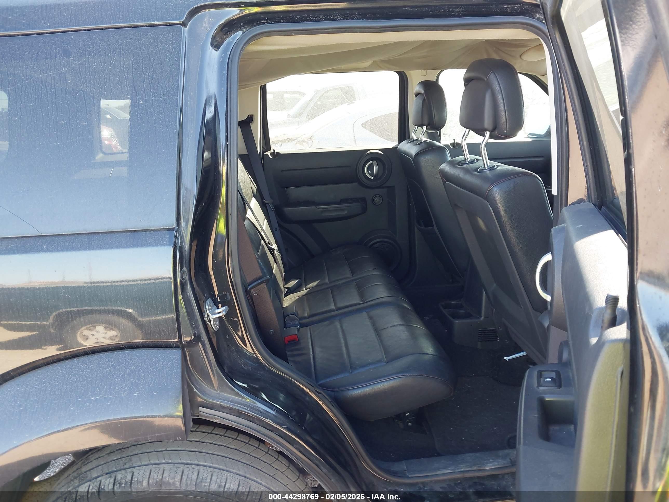 DODGE NITRO image 8