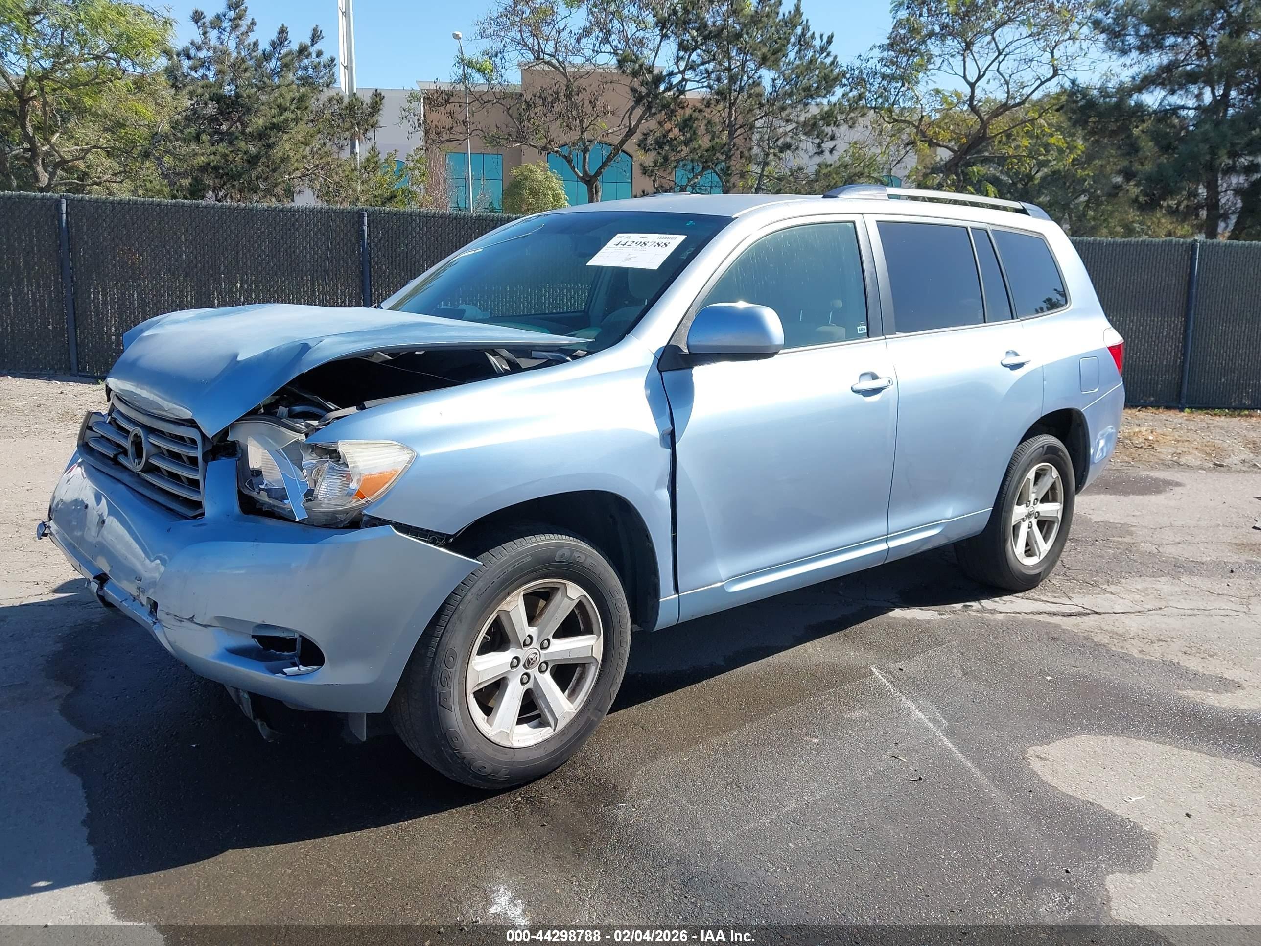 TOYOTA HIGHLANDER image 2