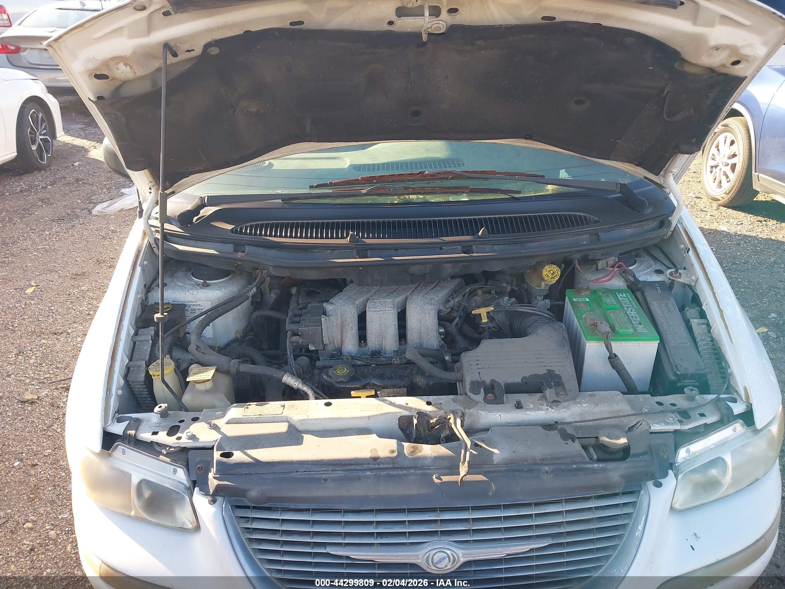 CHRYSLER TOWN image 10