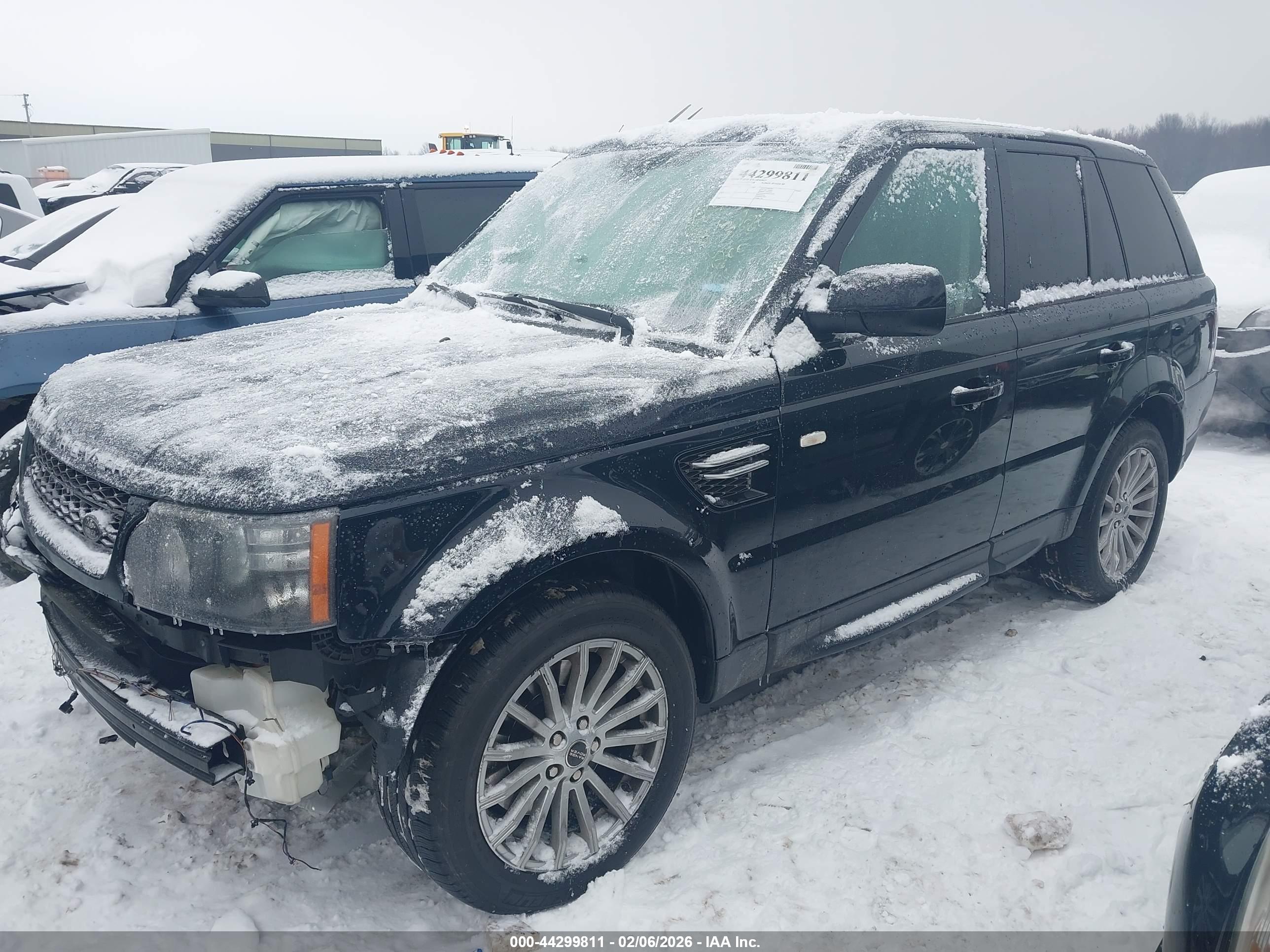 LAND ROVER image 2