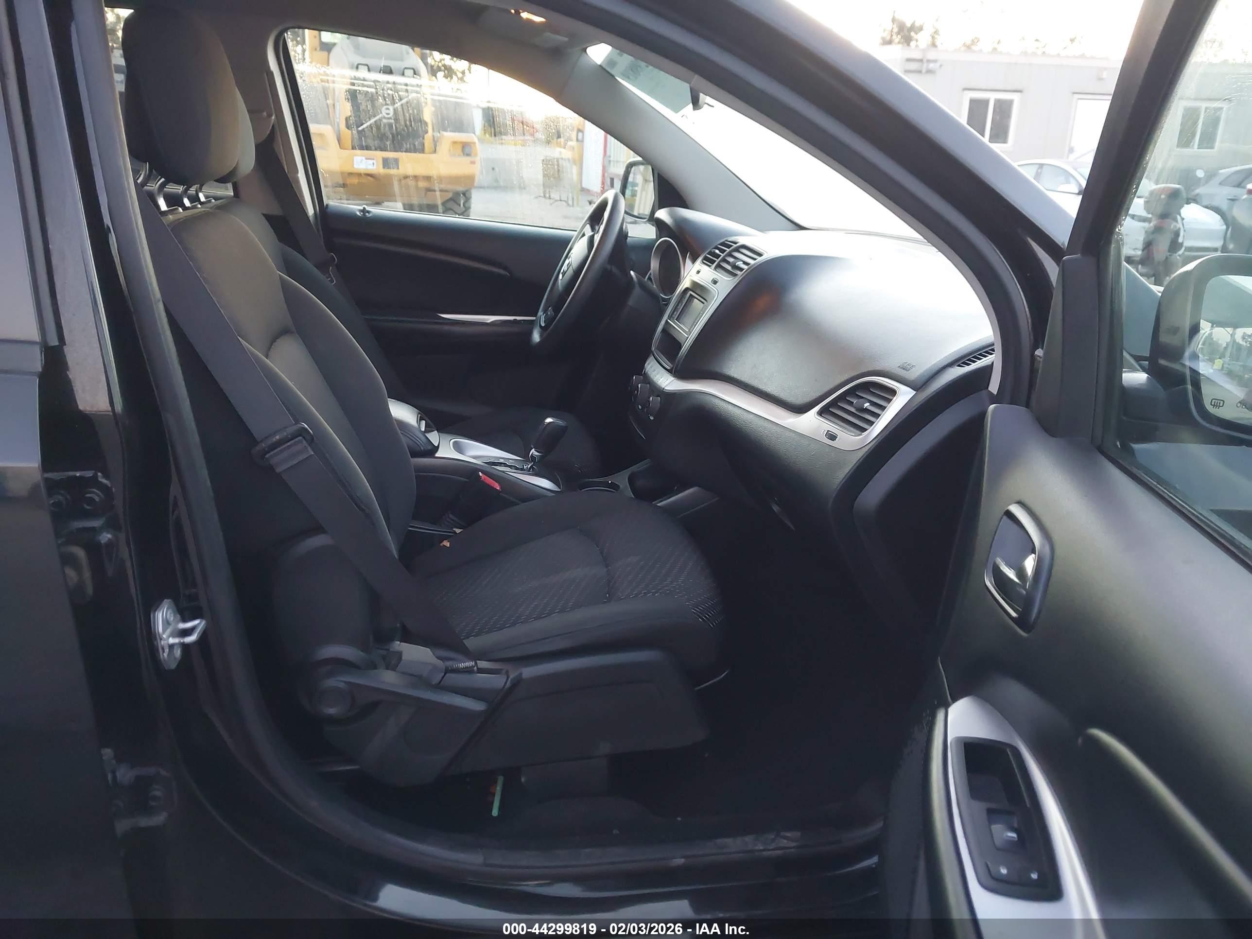 DODGE JOURNEY image 5