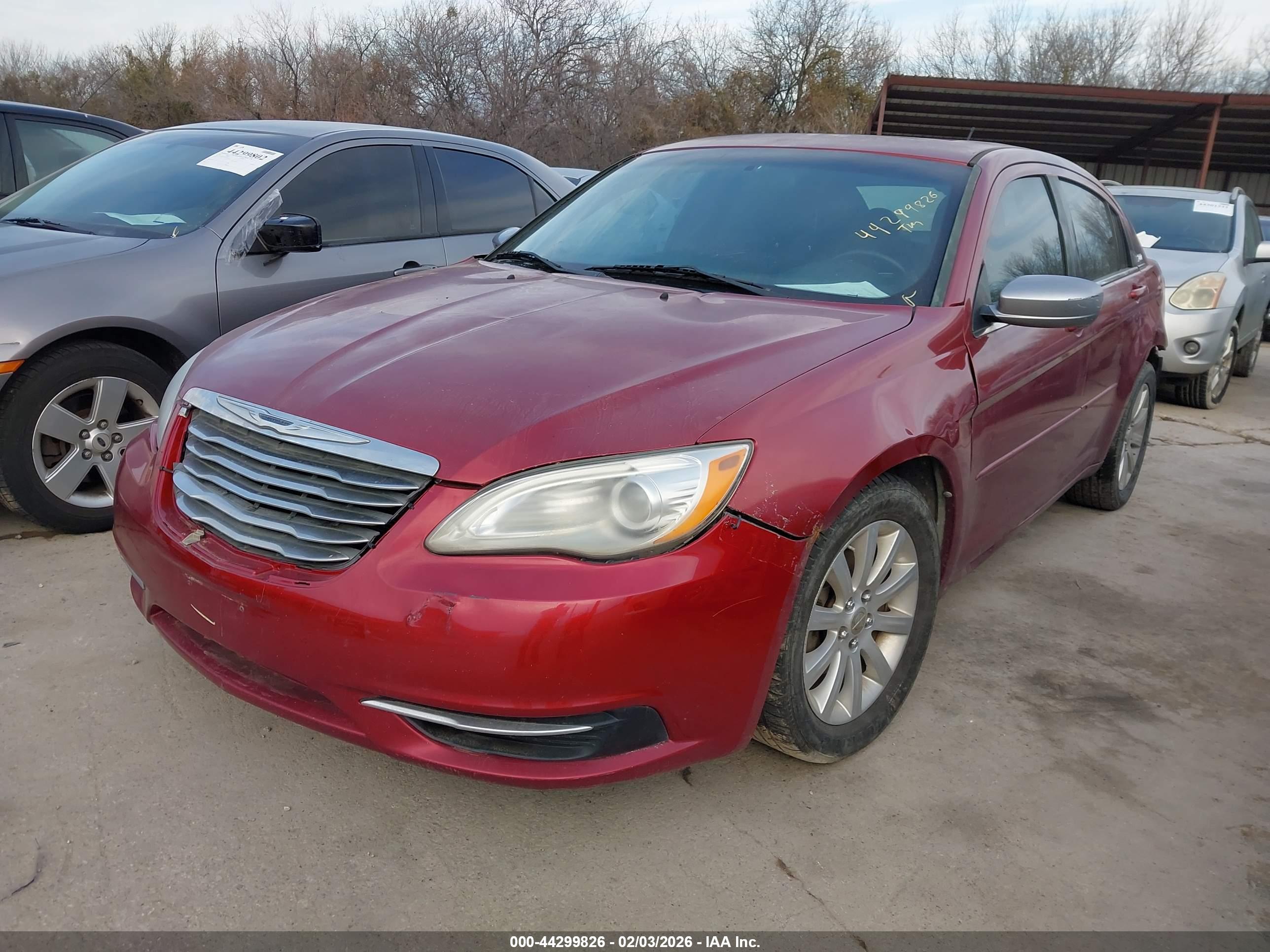 CHRYSLER 200 image 2