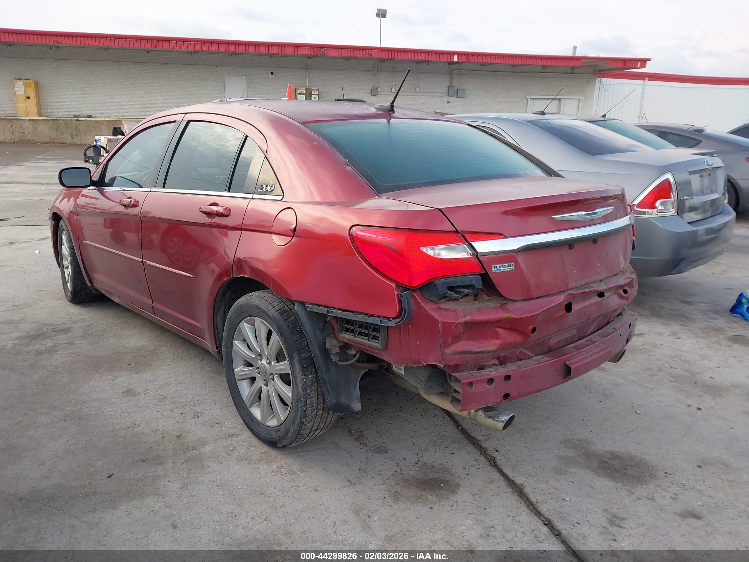 CHRYSLER 200 image 3