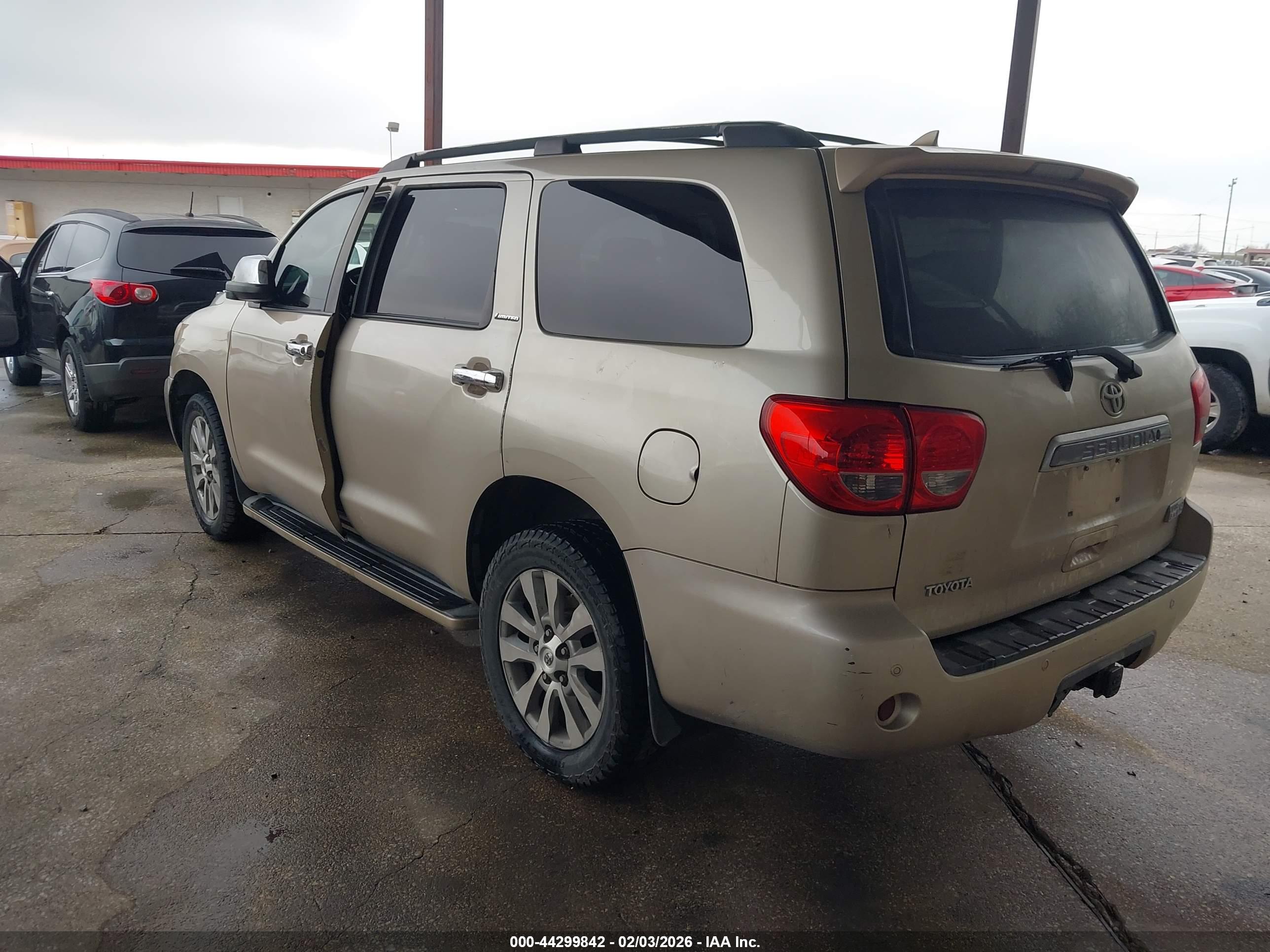 TOYOTA SEQUOIA image 3