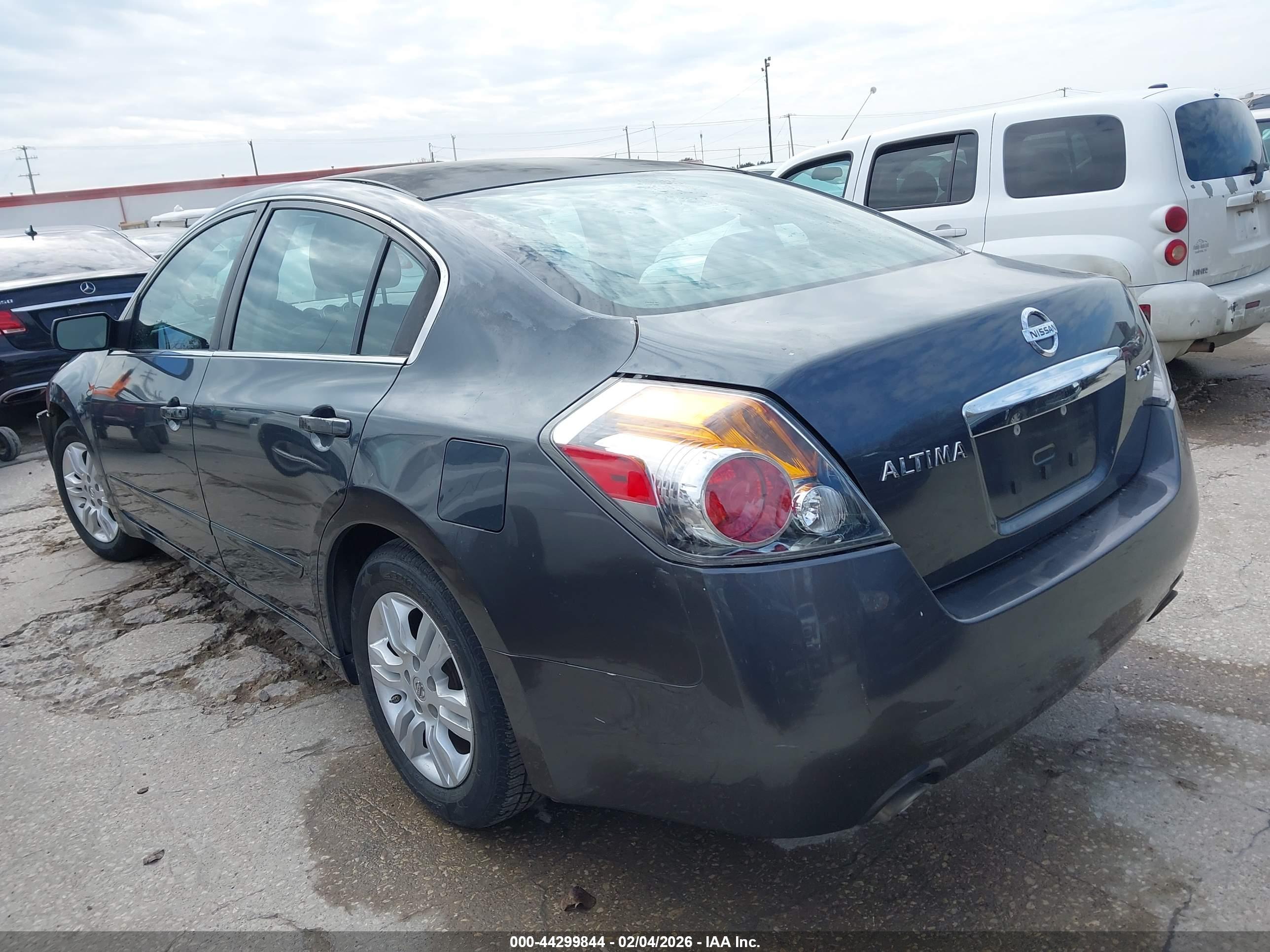NISSAN ALTIMA image 3
