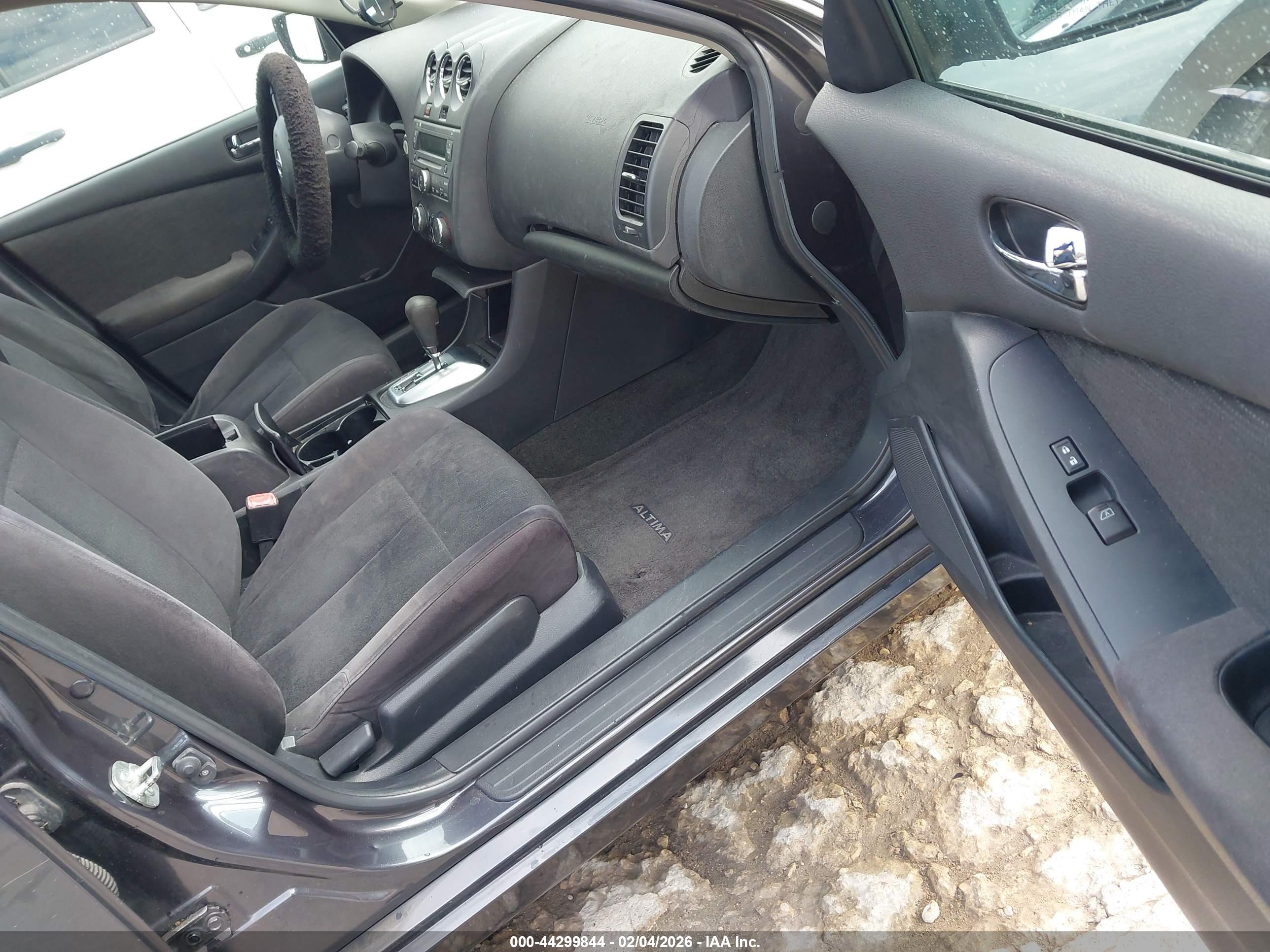 NISSAN ALTIMA image 5