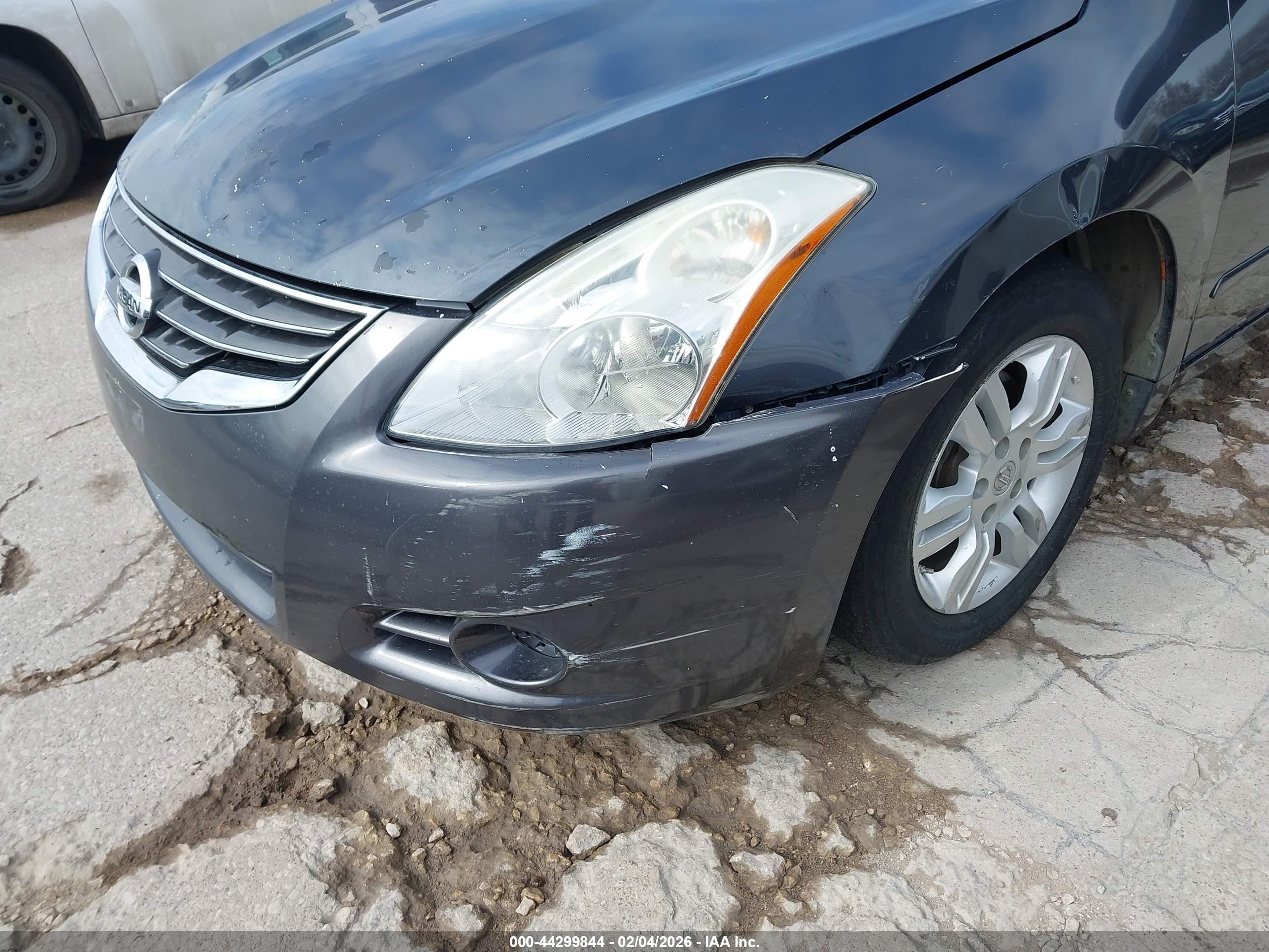 NISSAN ALTIMA image 6